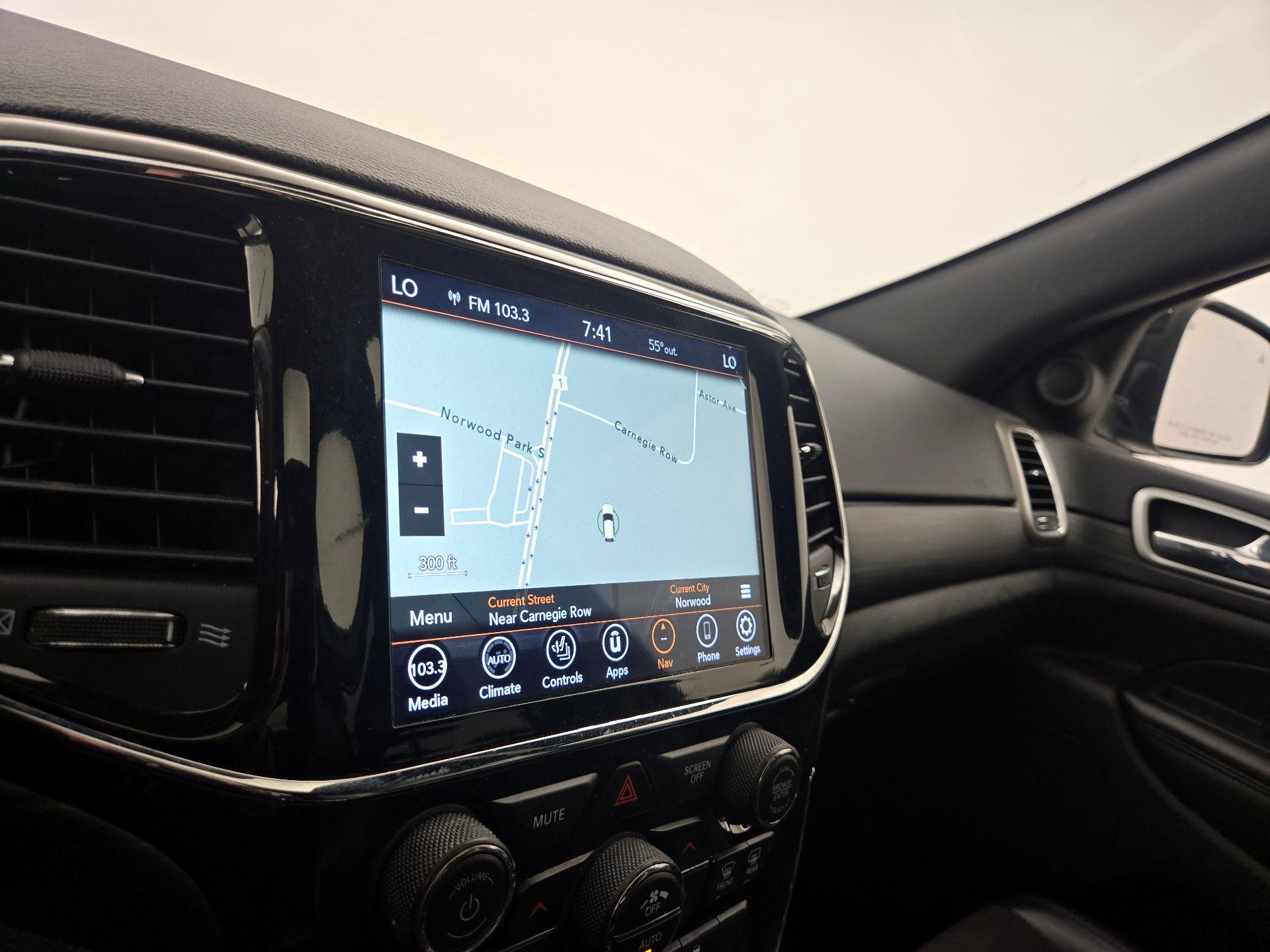Thumbnail: 2021 Jeep Grand Cherokee - 14