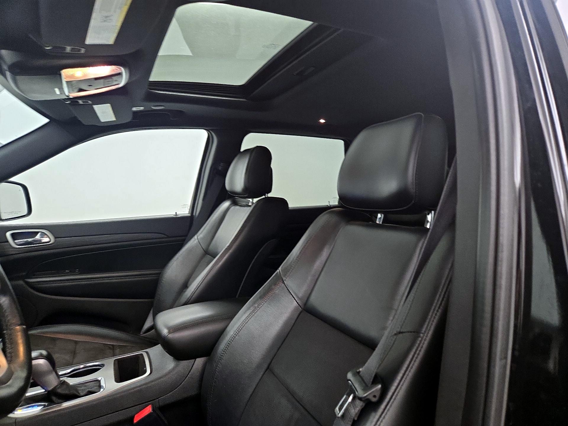Thumbnail: 2021 Jeep Grand Cherokee - 20