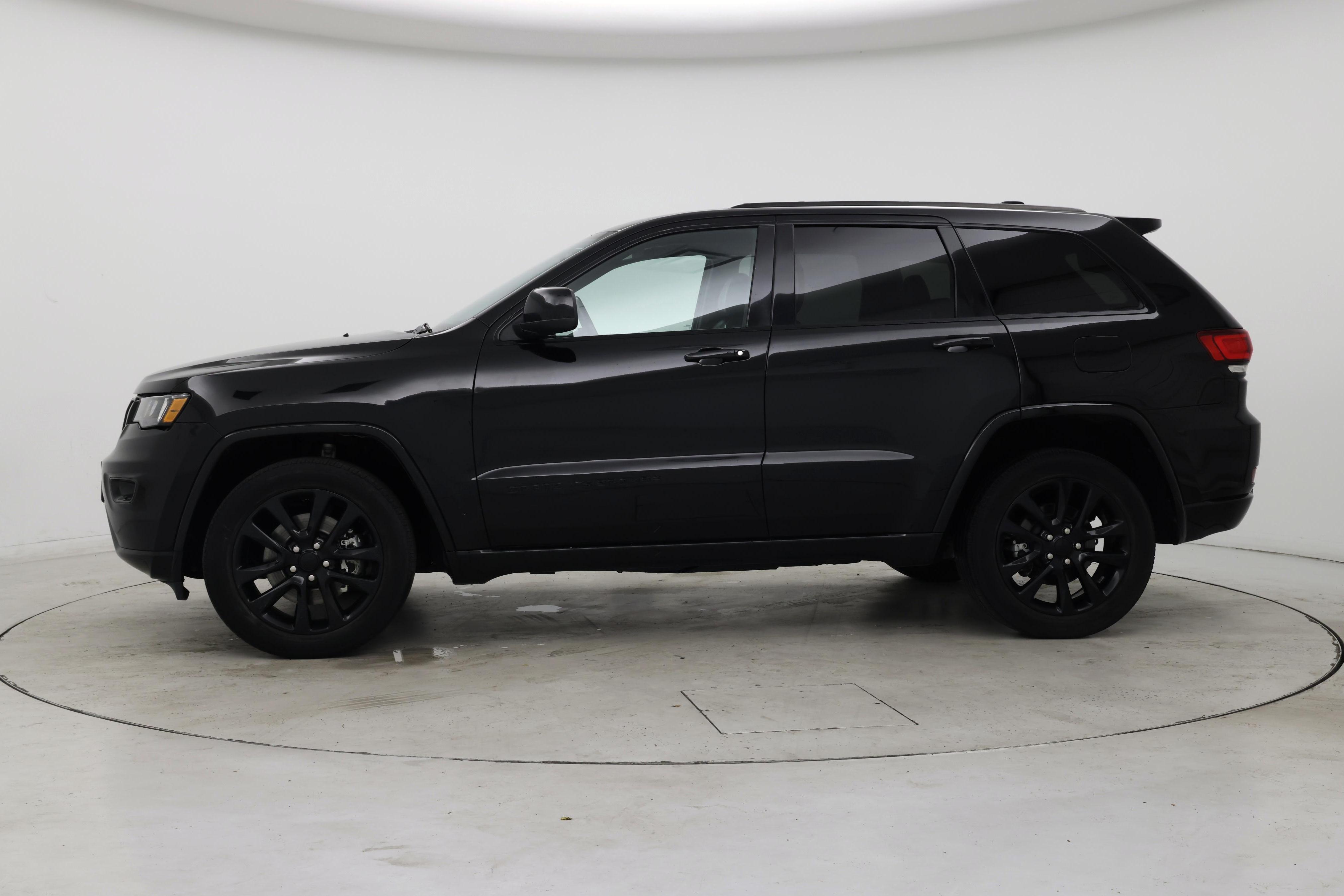 Thumbnail: 2021 Jeep Grand Cherokee - 3