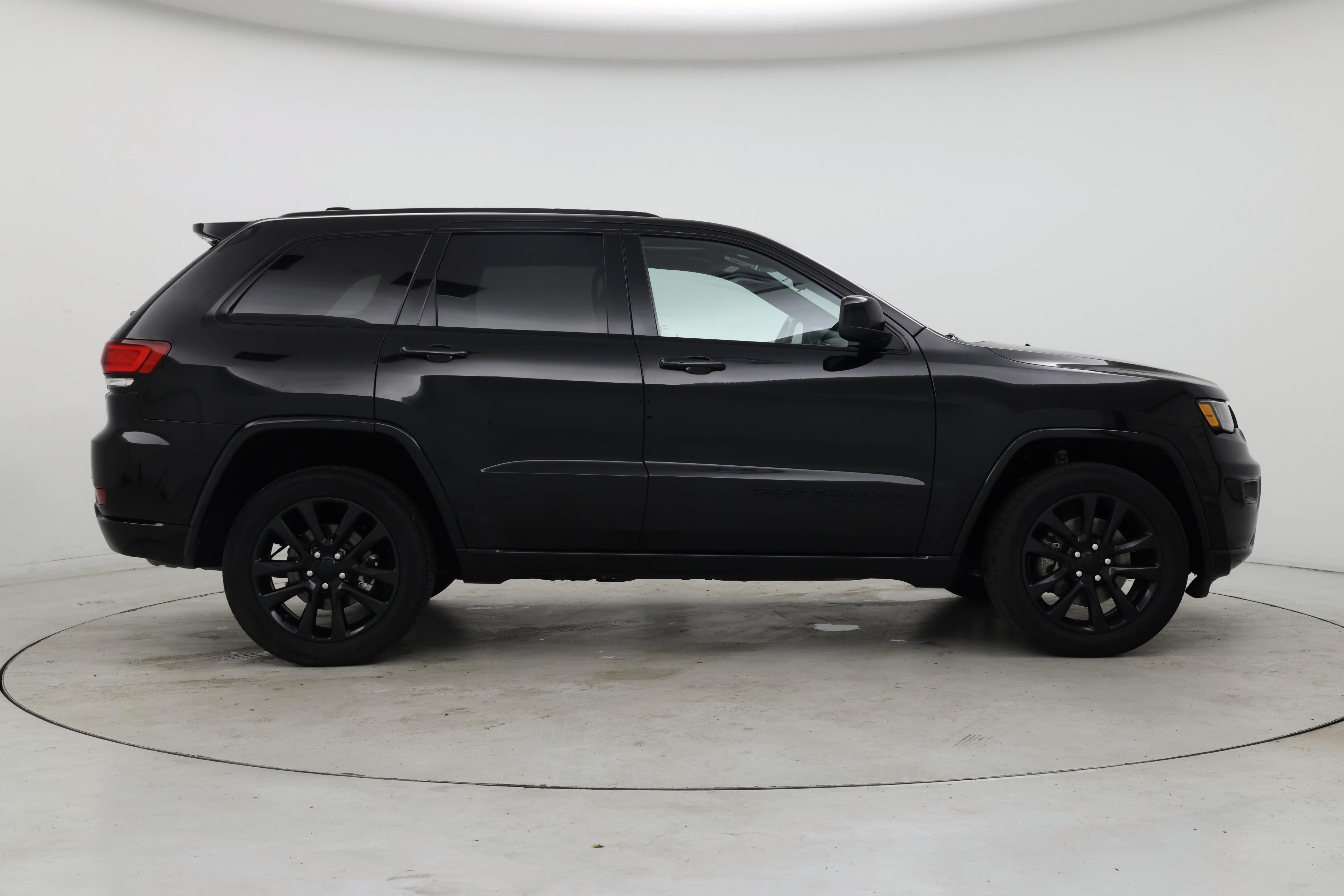 Thumbnail: 2021 Jeep Grand Cherokee - 7