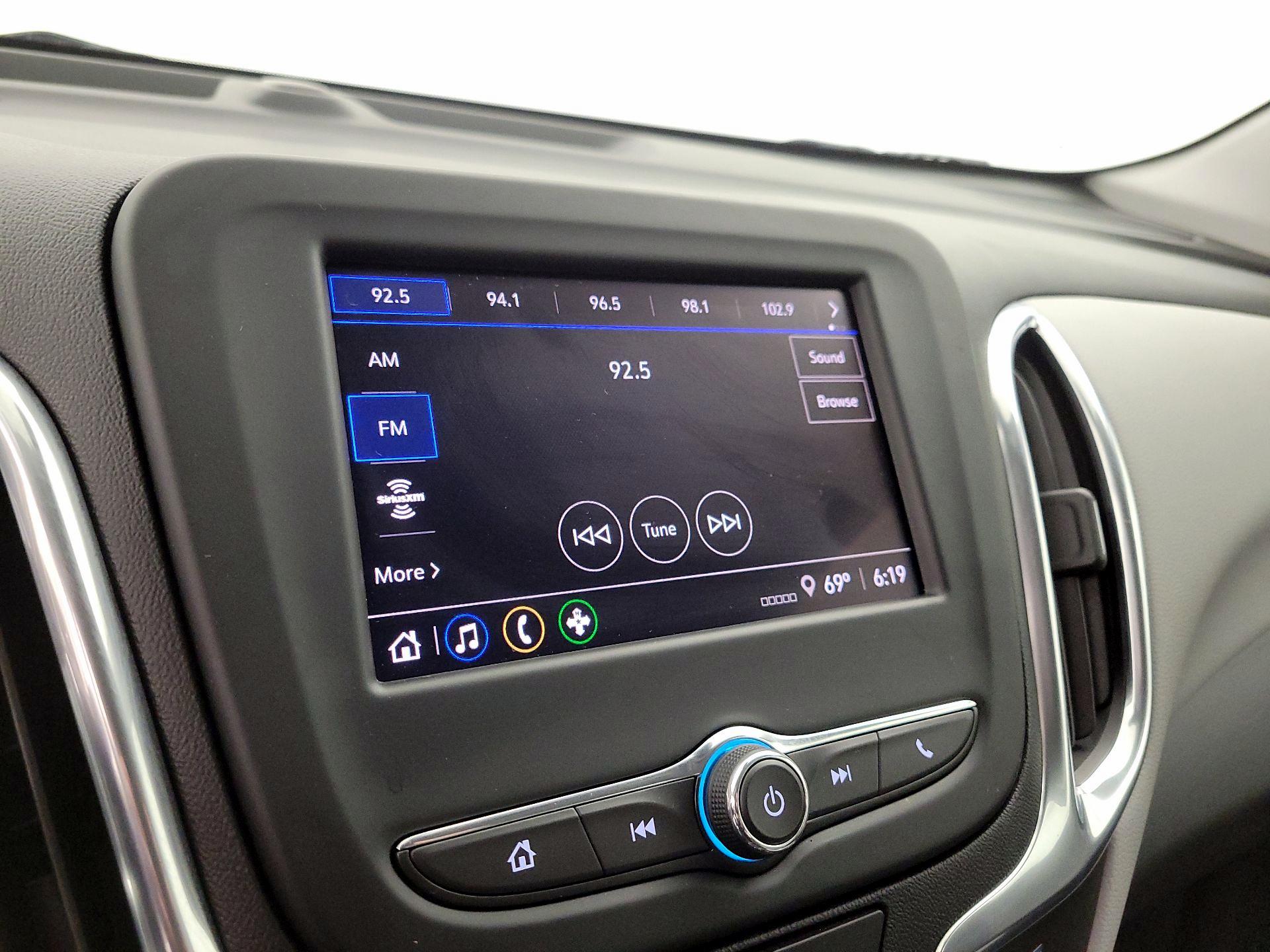 Thumbnail: 2022 Chevrolet Equinox - 16