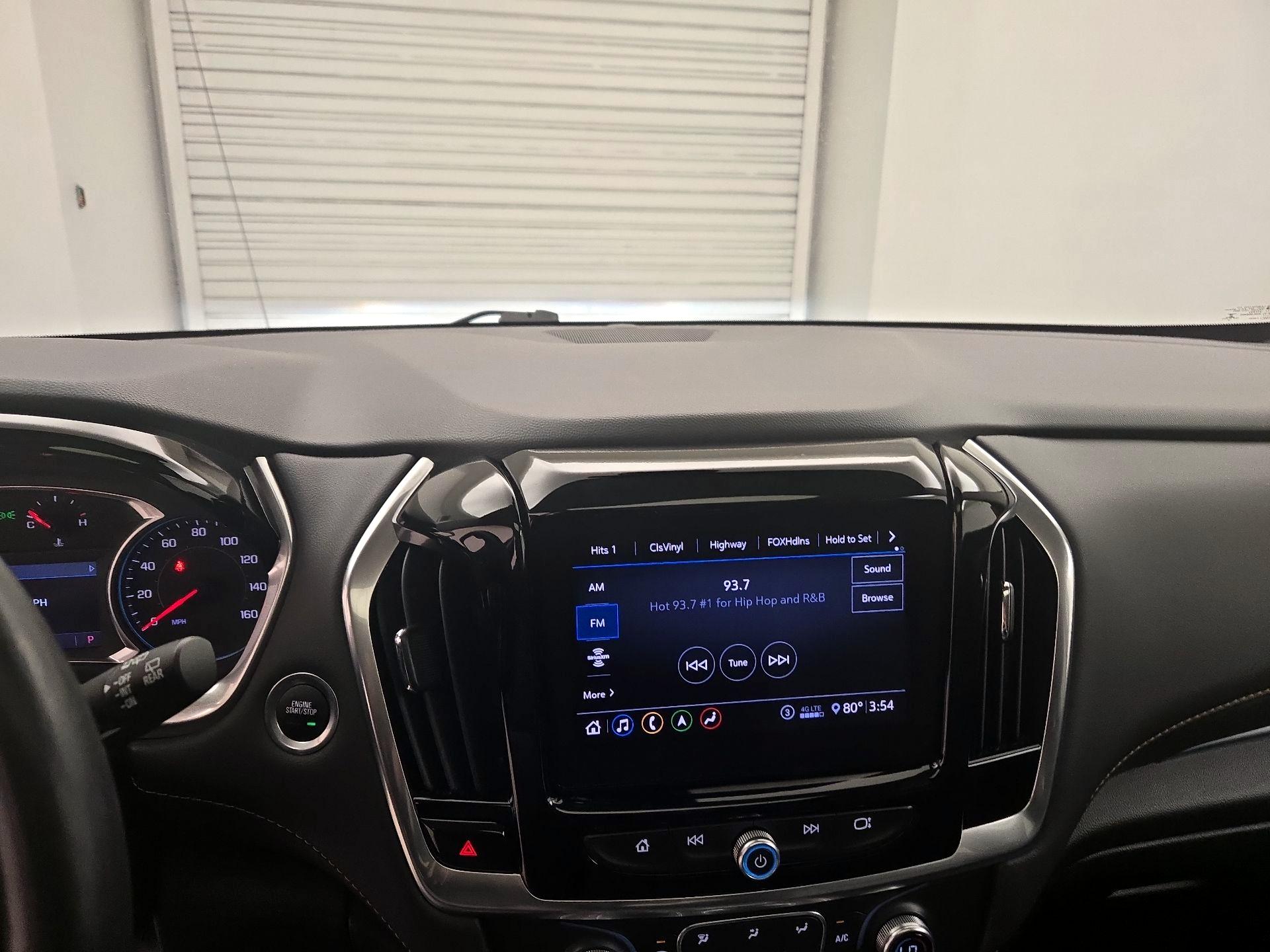 Thumbnail: 2020 Chevrolet Traverse - 9