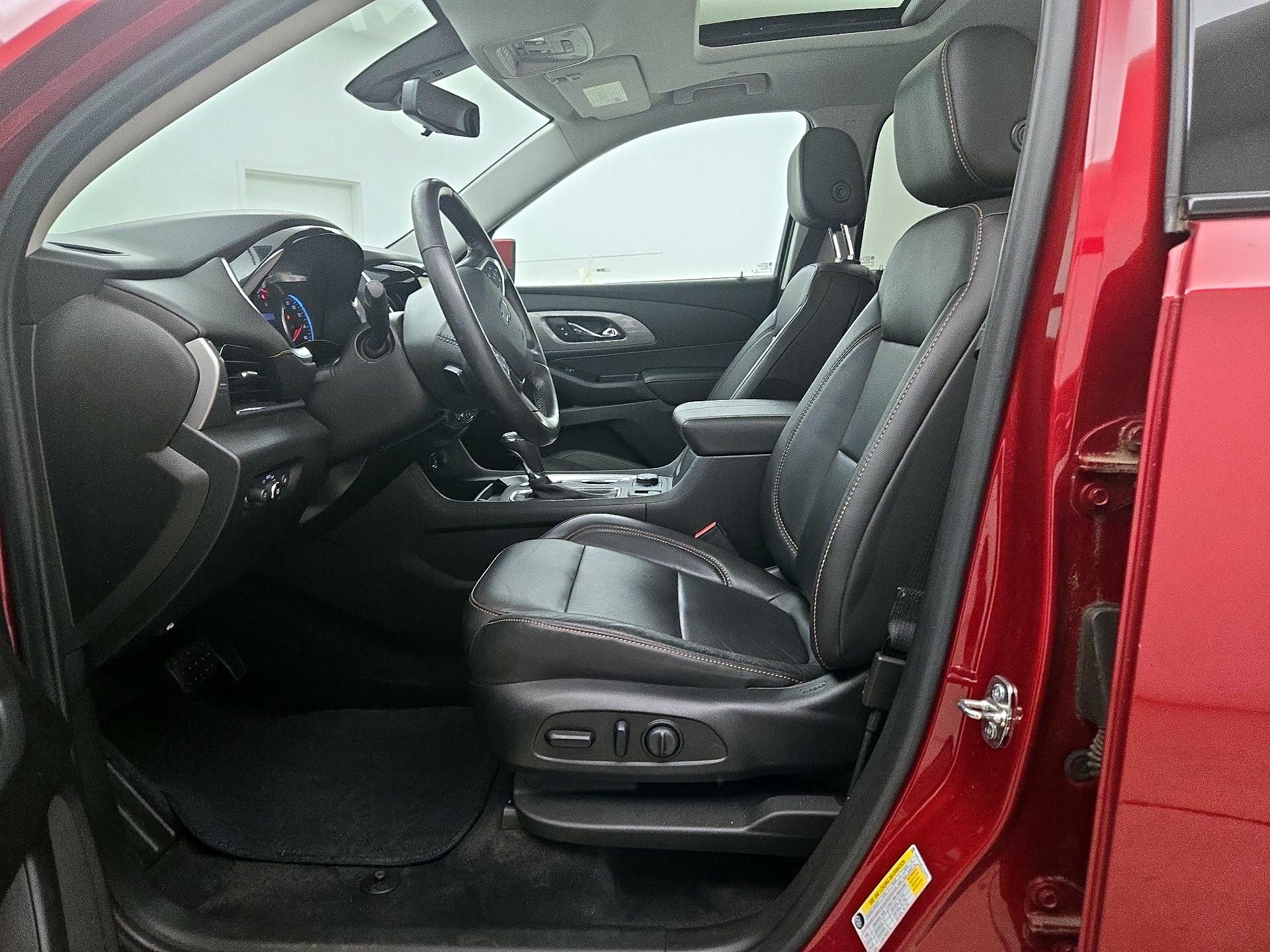 Thumbnail: 2020 Chevrolet Traverse - 11