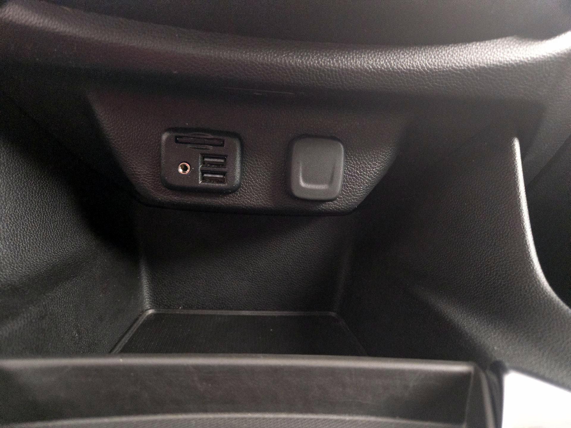 Thumbnail: 2020 Chevrolet Traverse - 18