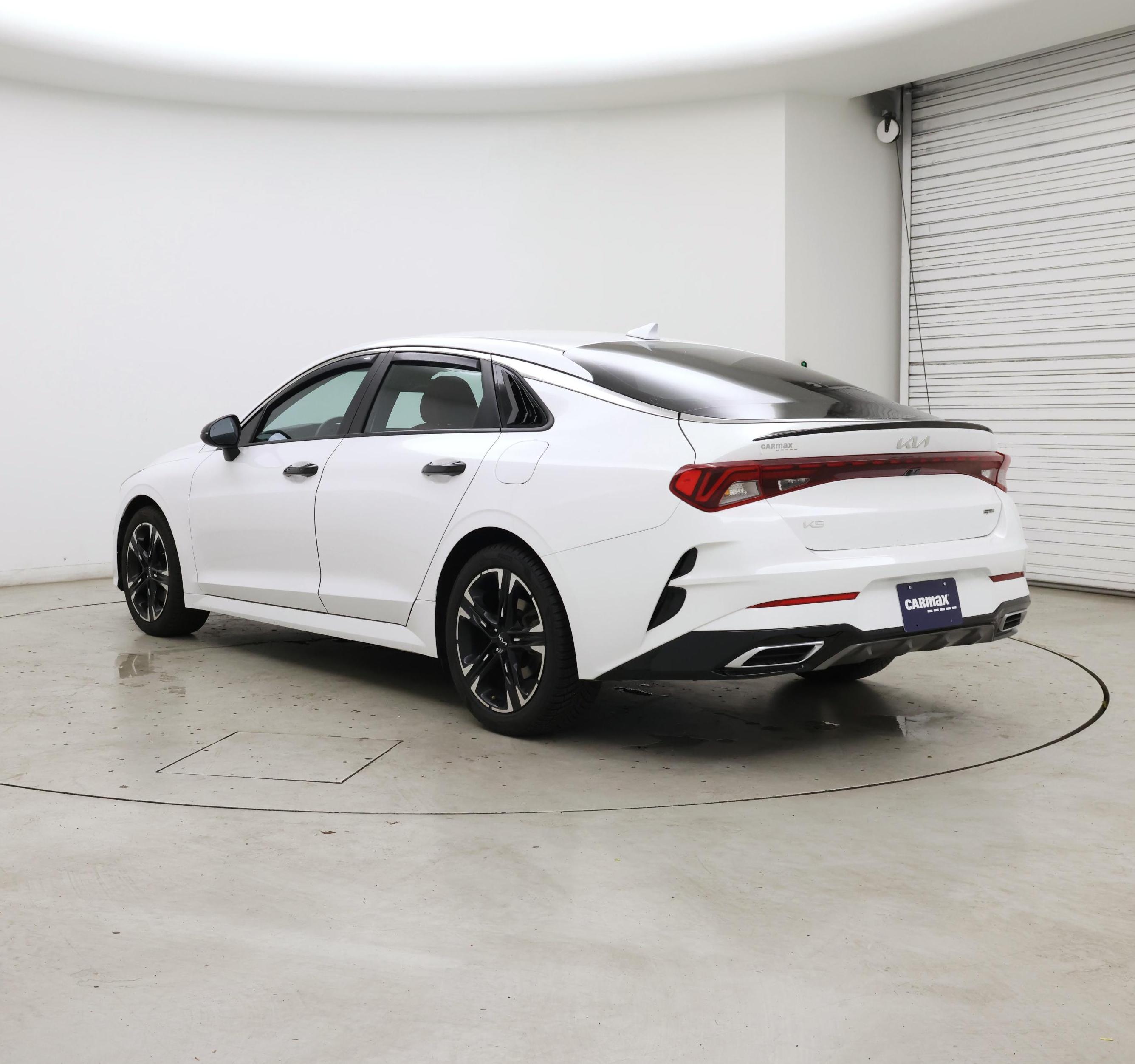 Thumbnail: 2023 Kia K5 - 2