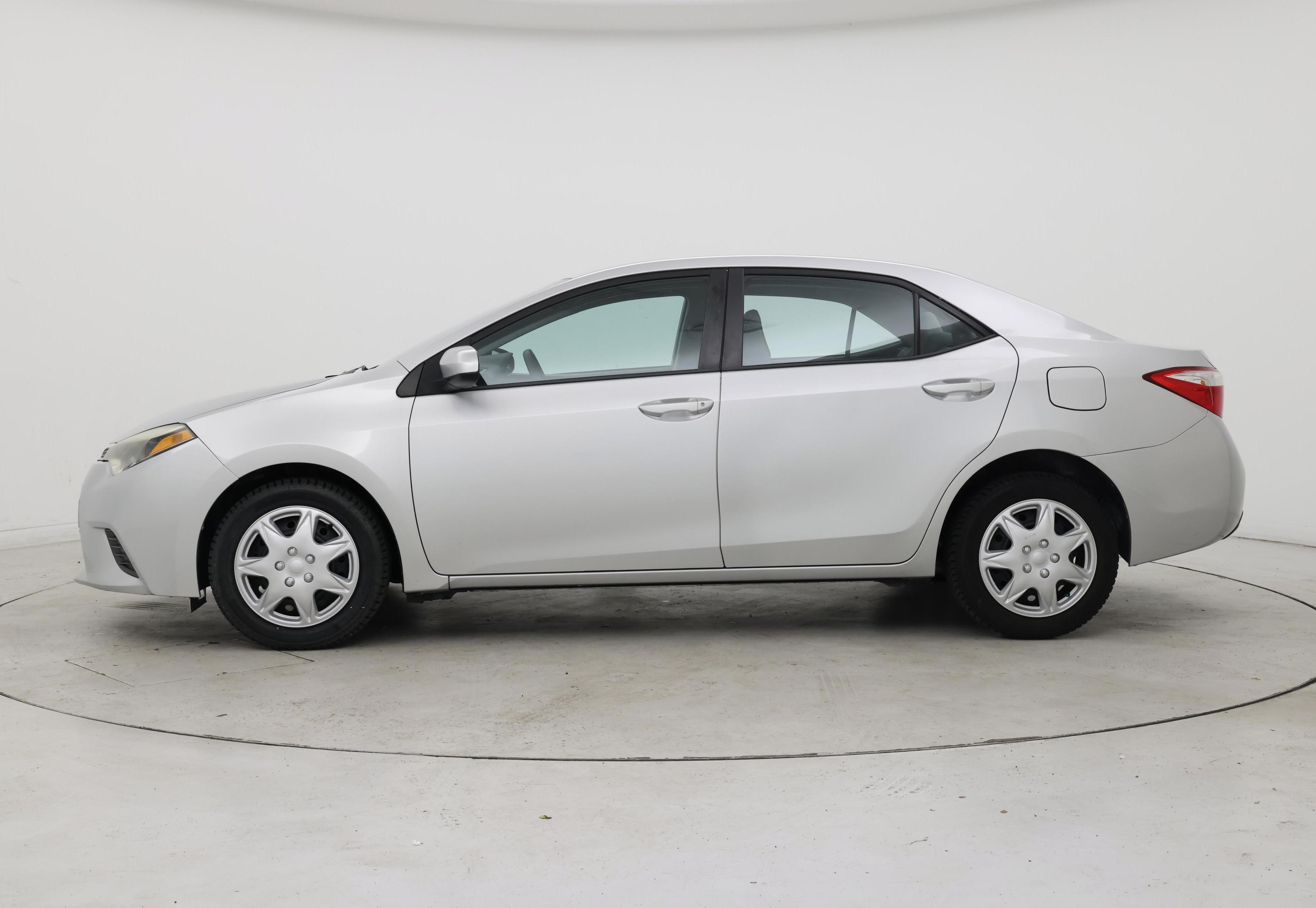 Thumbnail: 2015 Toyota Corolla - 3