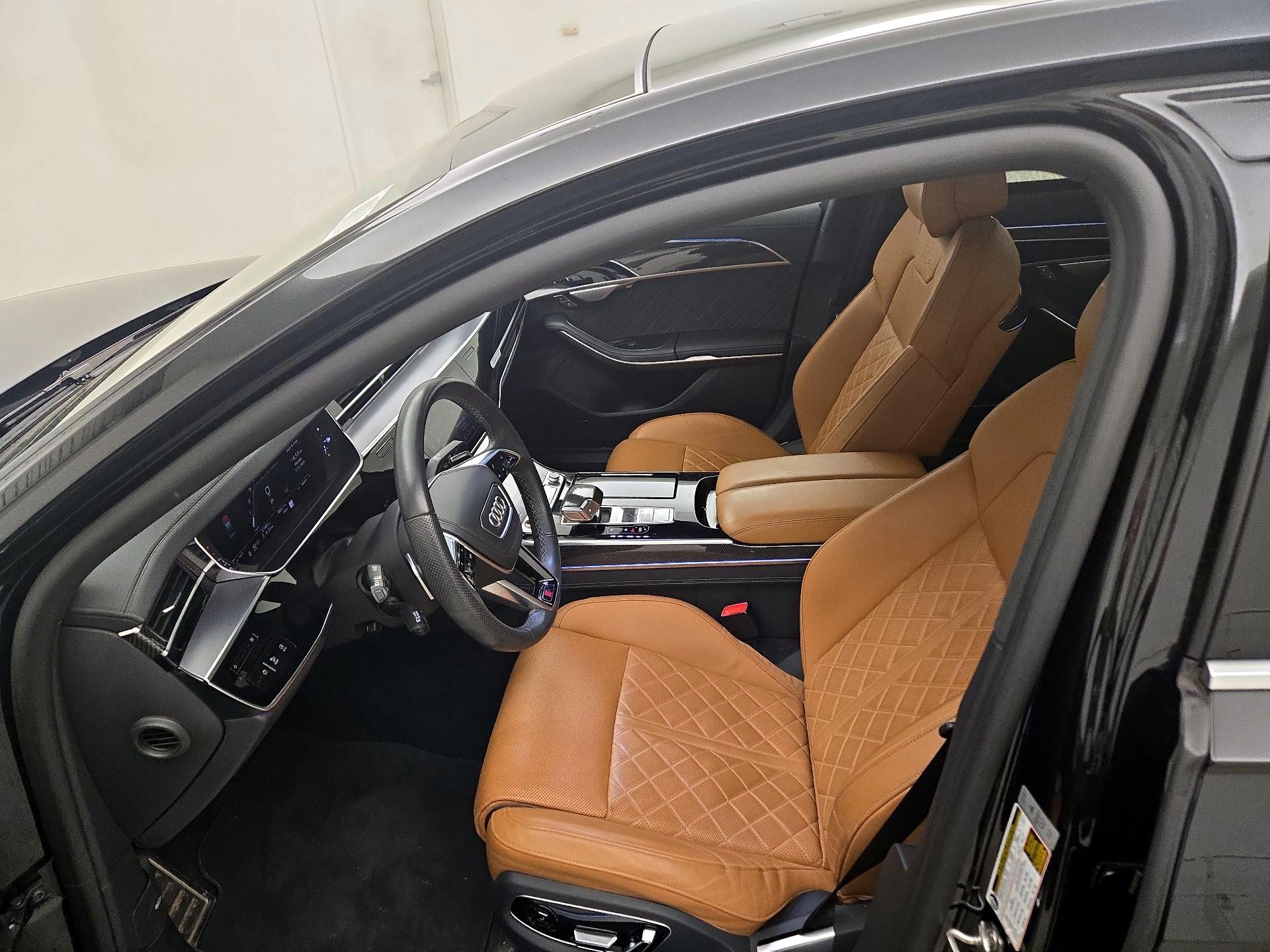 Thumbnail: 2024 Audi S8 - 11