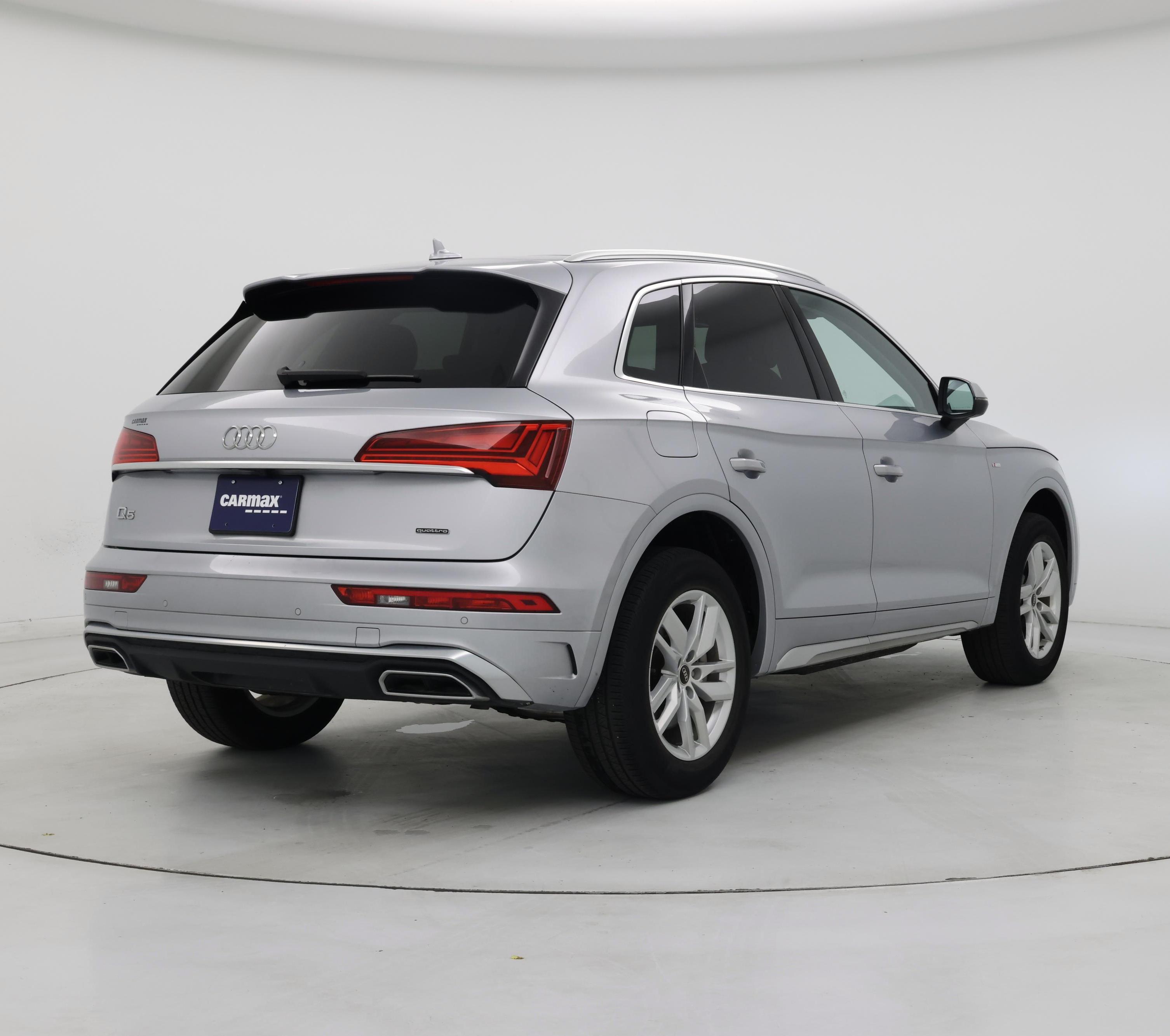 Thumbnail: 2023 Audi Q5 - 8