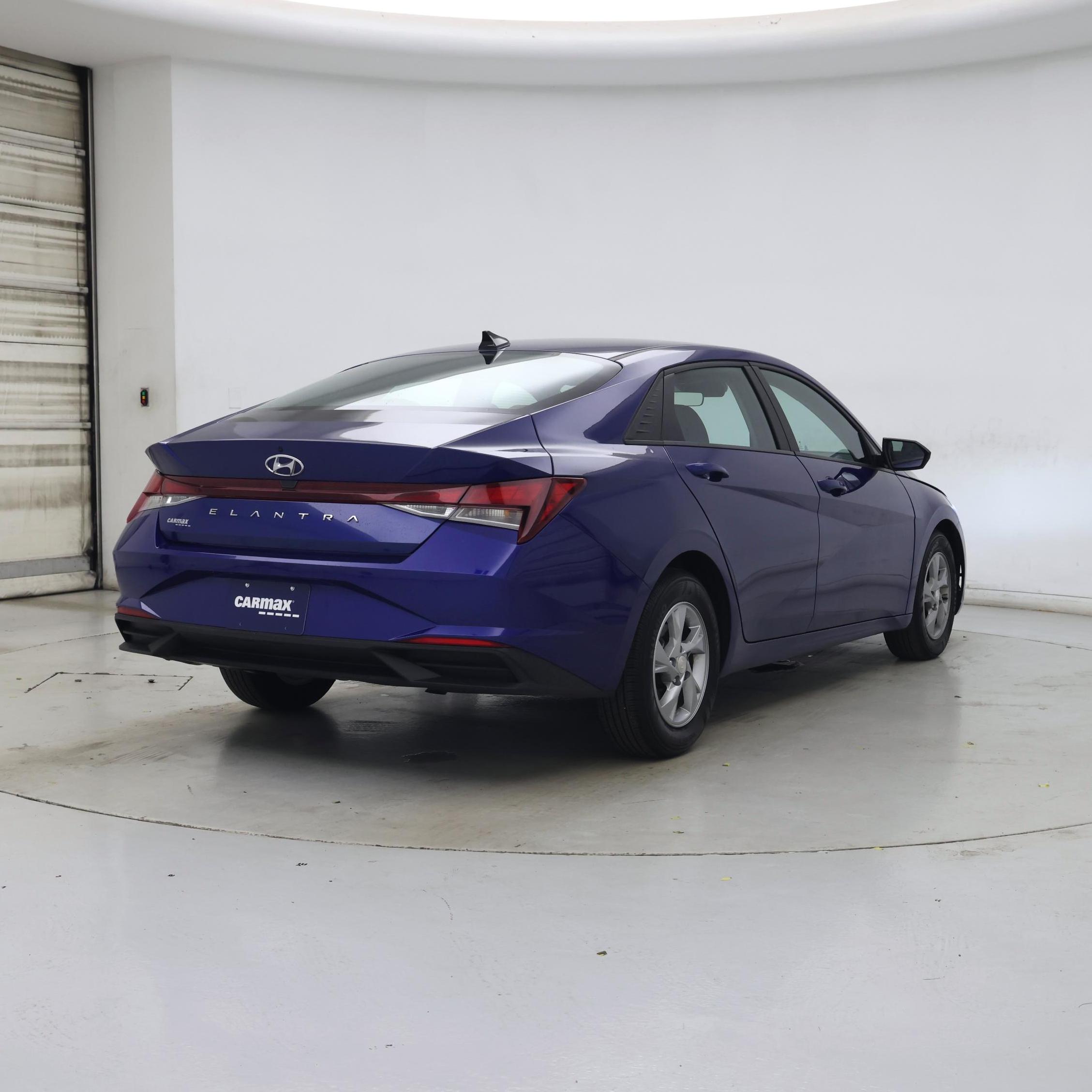 Thumbnail: 2023 Hyundai Elantra - 8