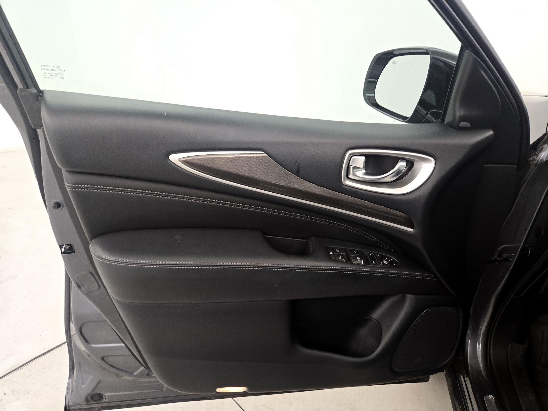 Thumbnail: 2019 INFINITI QX60 - 12