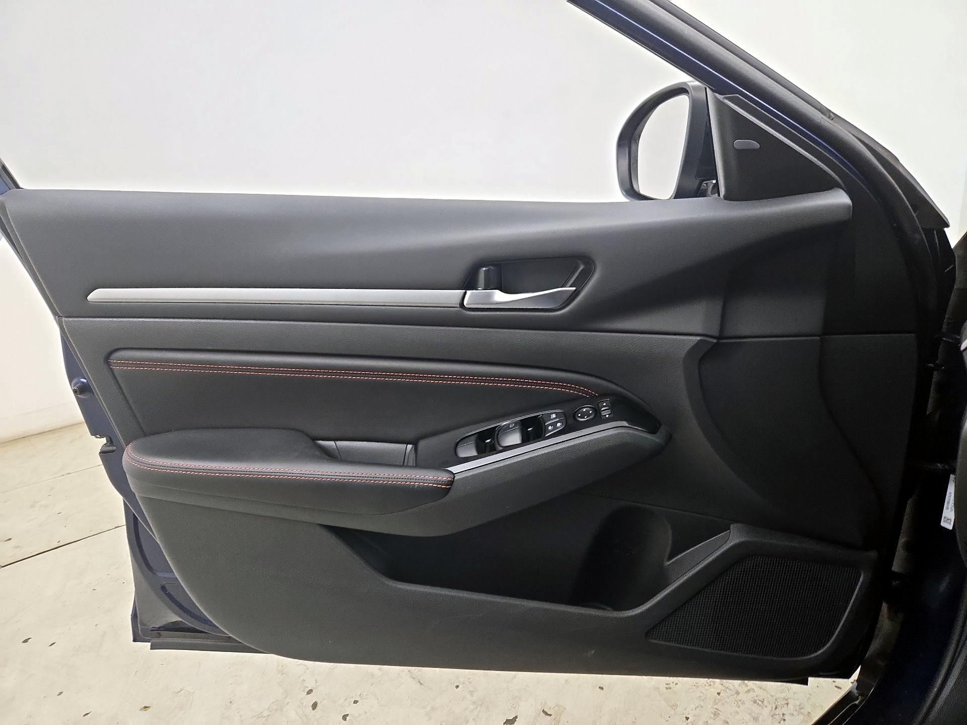 Thumbnail: 2023 Nissan Altima - 12