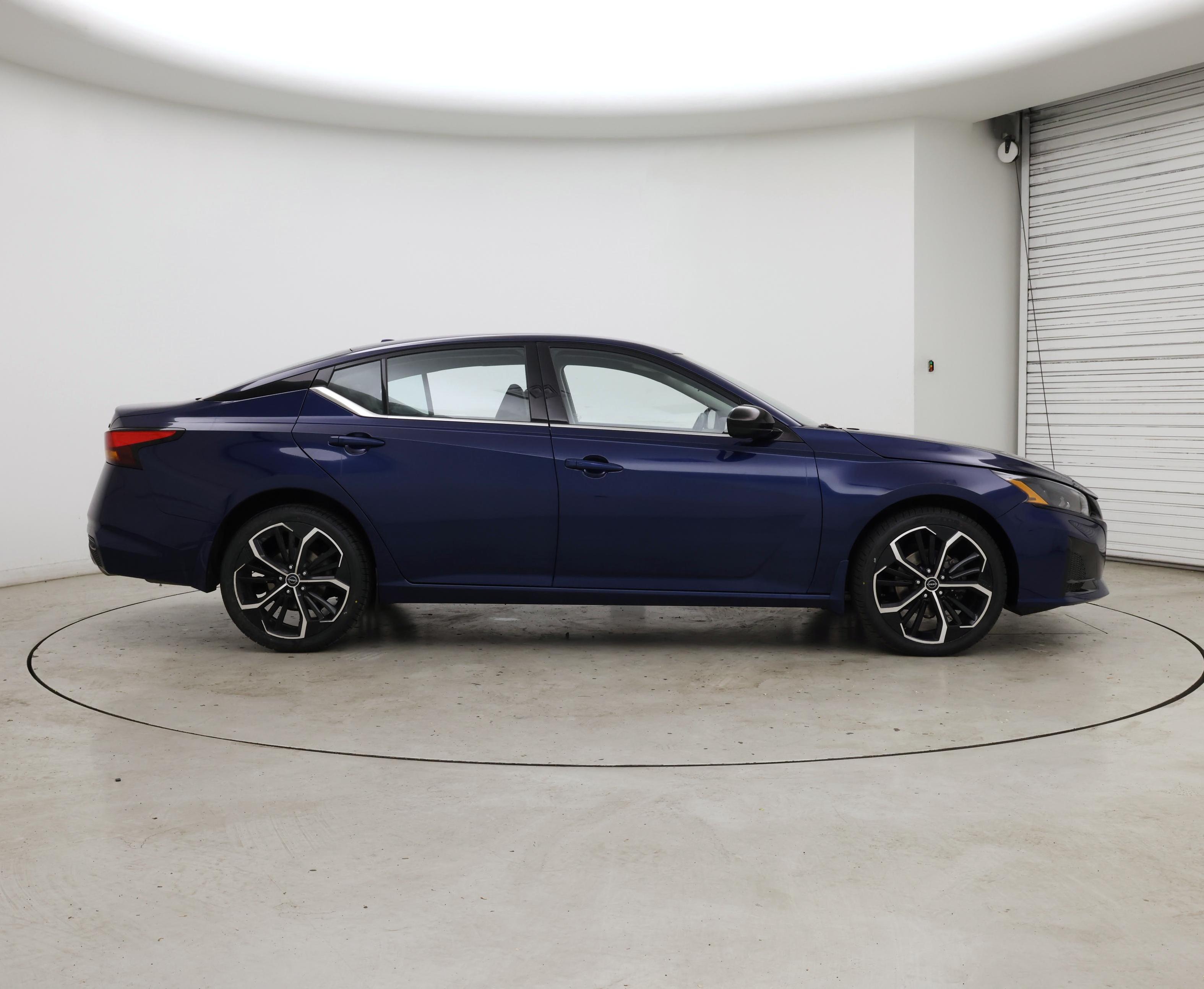 Thumbnail: 2023 Nissan Altima - 7