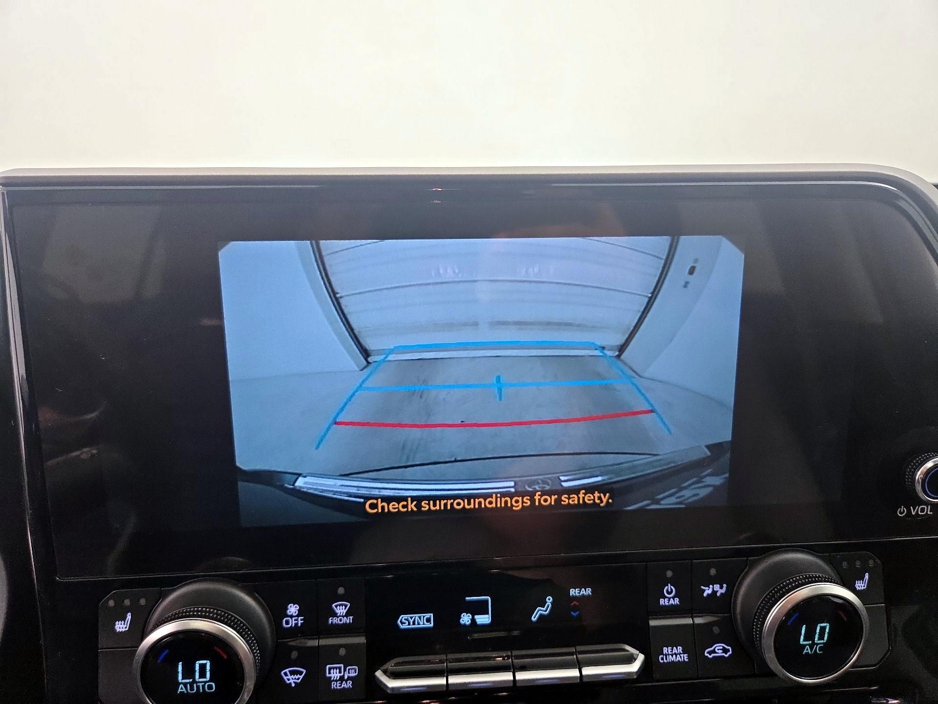 Thumbnail: 2023 Toyota Highlander - 14