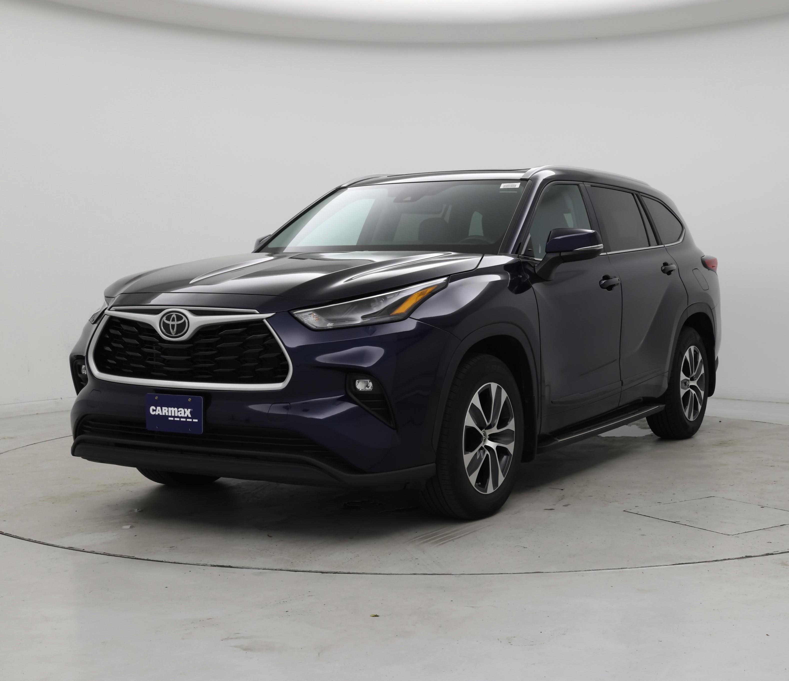 Thumbnail: 2023 Toyota Highlander - 4