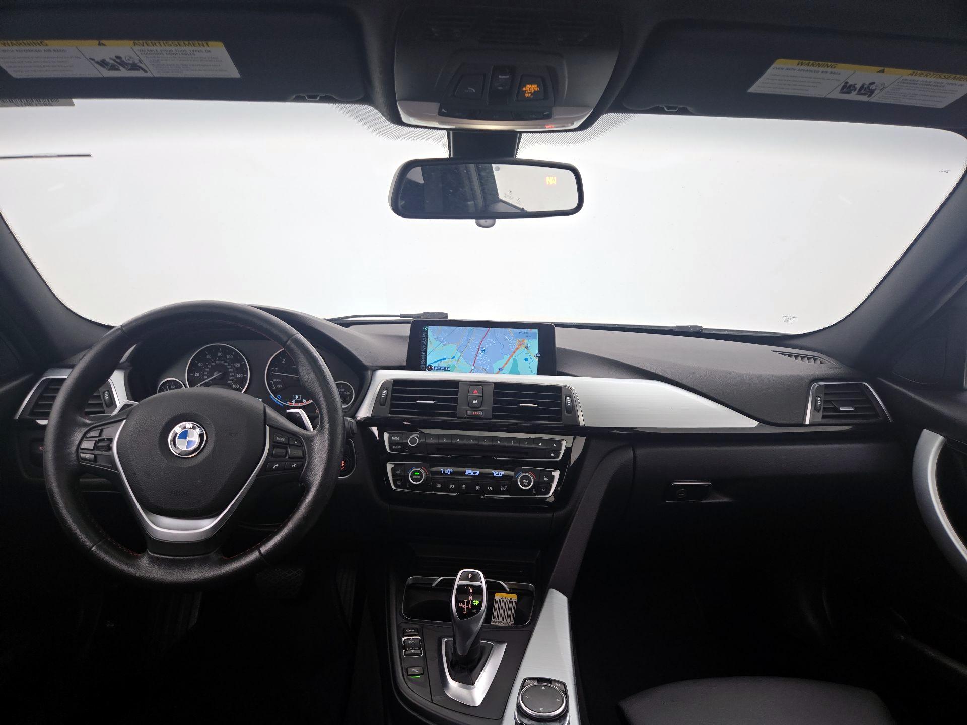 Thumbnail: 2016 BMW 3 Series - 9