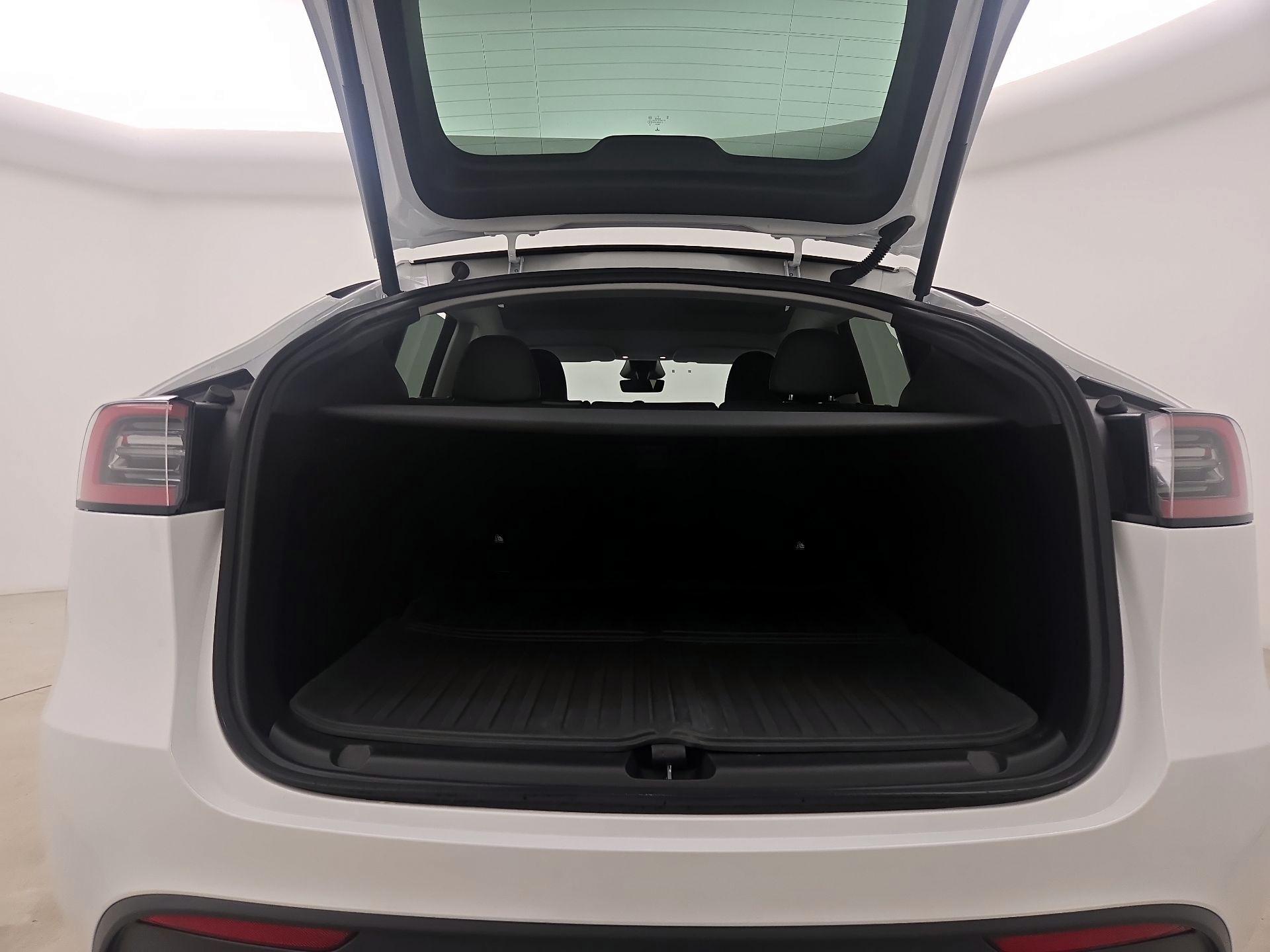 Thumbnail: 2025 Tesla Model Y - 20