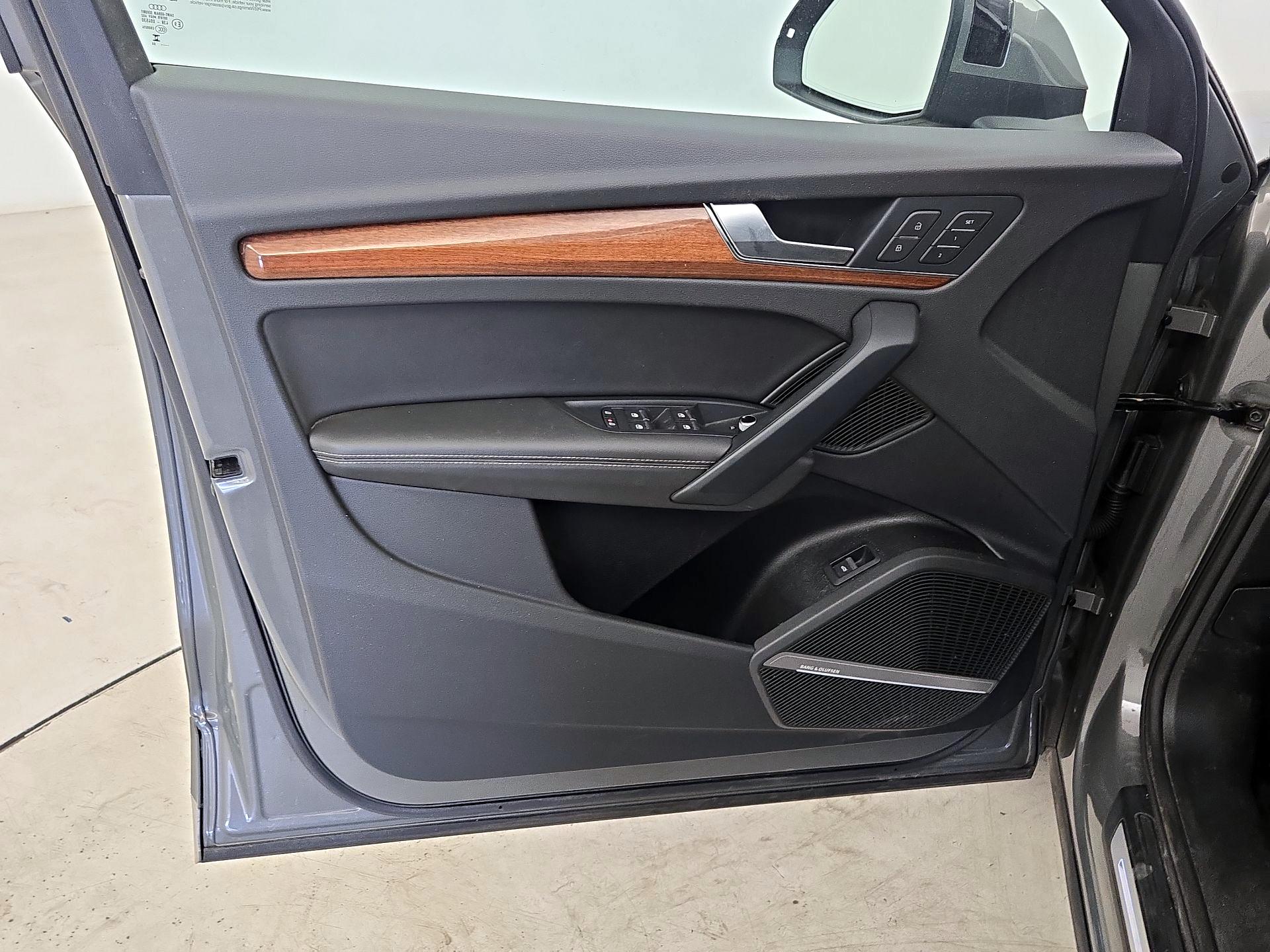 Thumbnail: 2023 Audi Q5 - 12