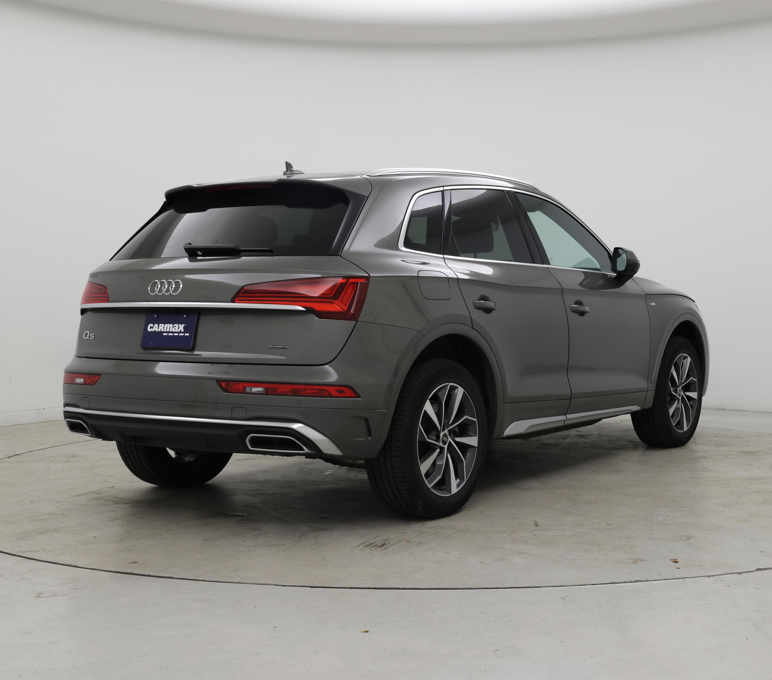 Thumbnail: 2023 Audi Q5 - 8