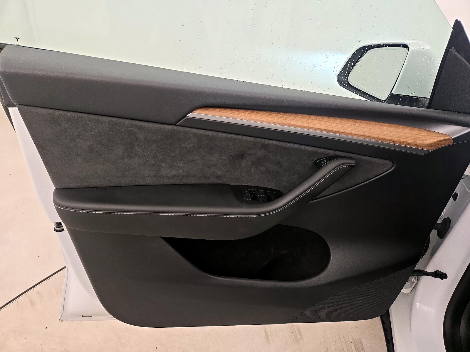2023 Tesla Model Y Long Range - Photo 13