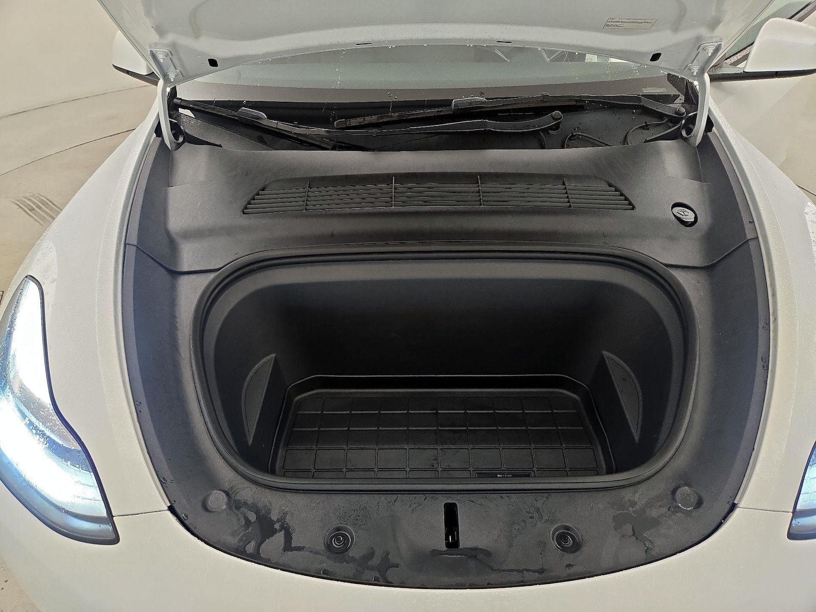 2023 Tesla Model Y Long Range - Photo 22
