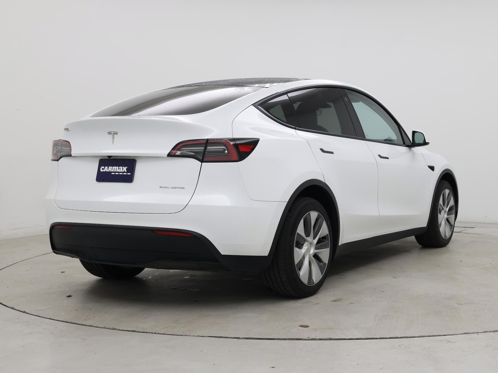 2023 Tesla Model Y Long Range - Photo 9