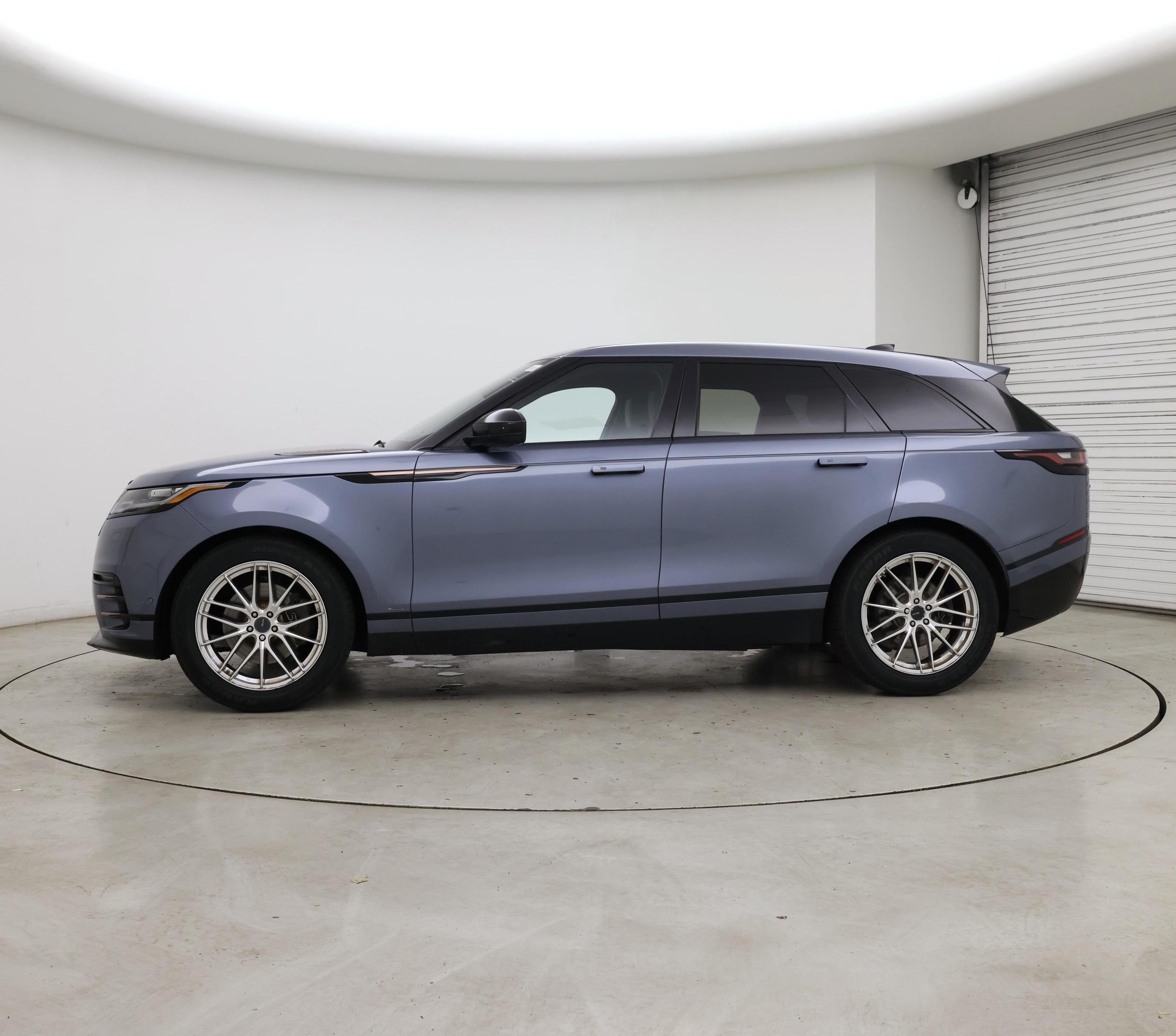 Thumbnail: 2018 Land Rover Range Rover Velar - 3
