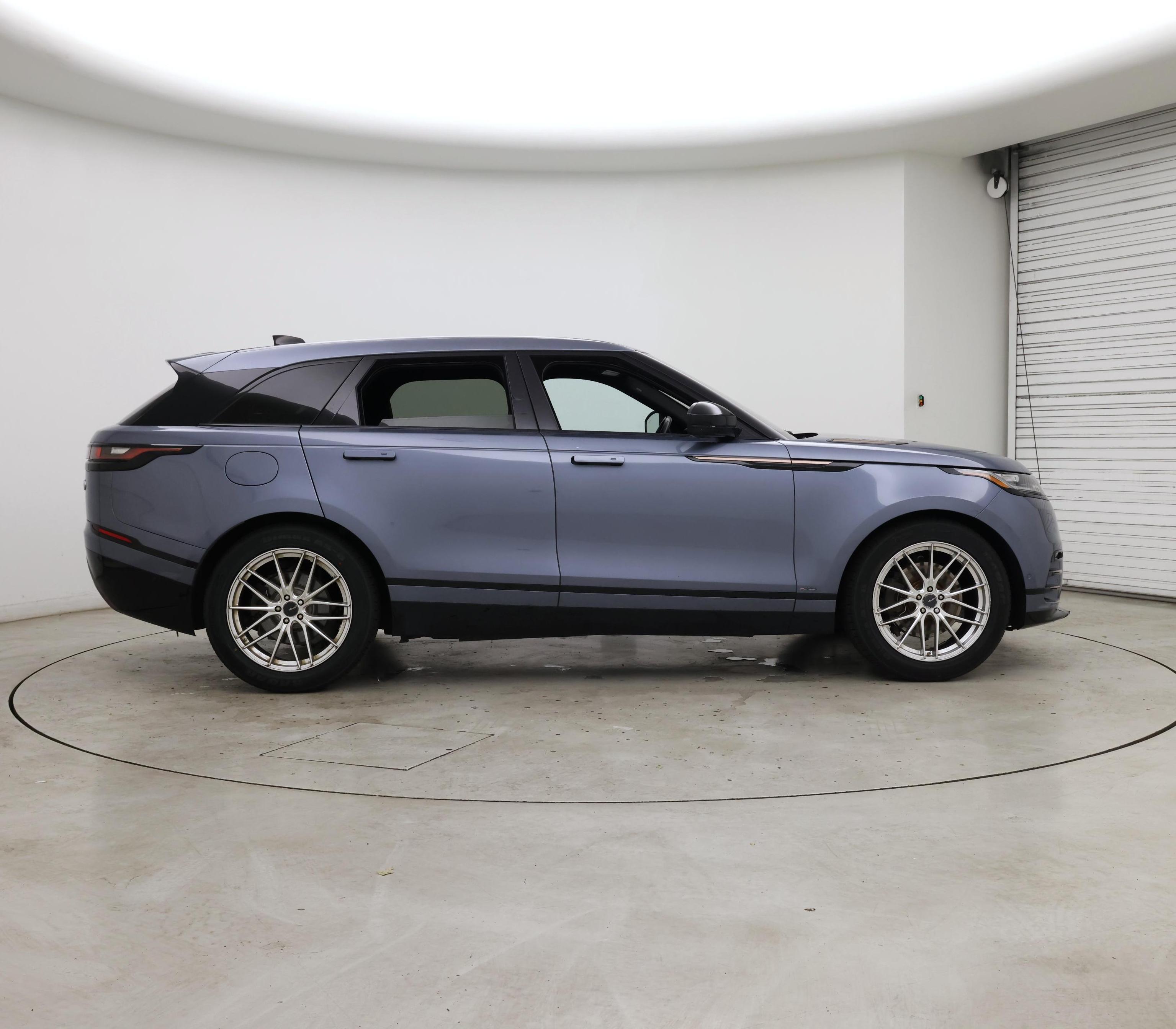 Thumbnail: 2018 Land Rover Range Rover Velar - 7