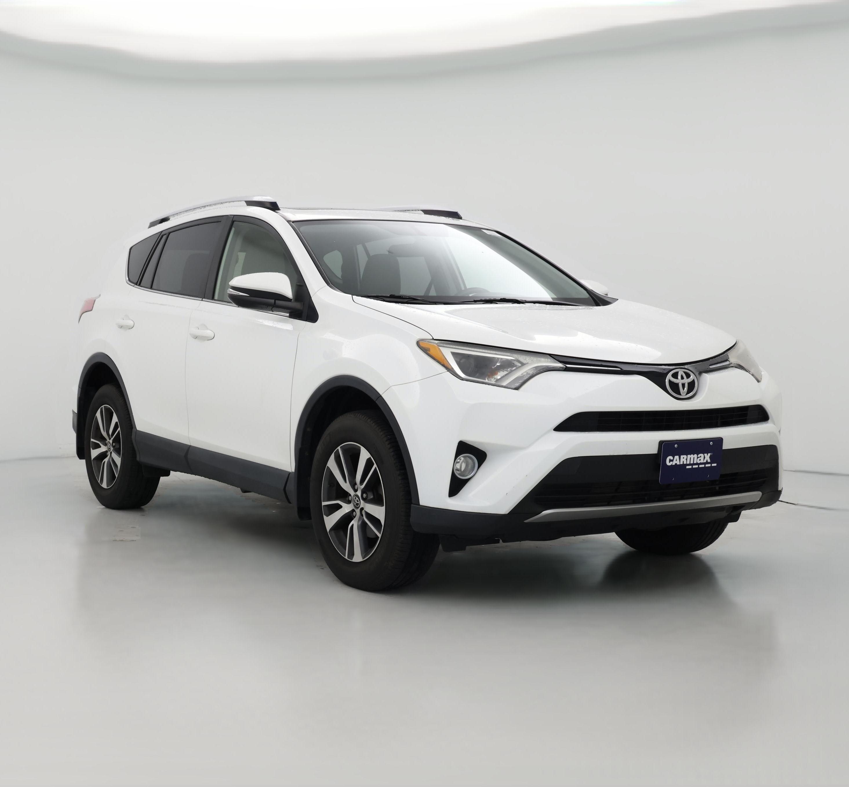 Thumbnail: 2016 Toyota RAV4 - 1