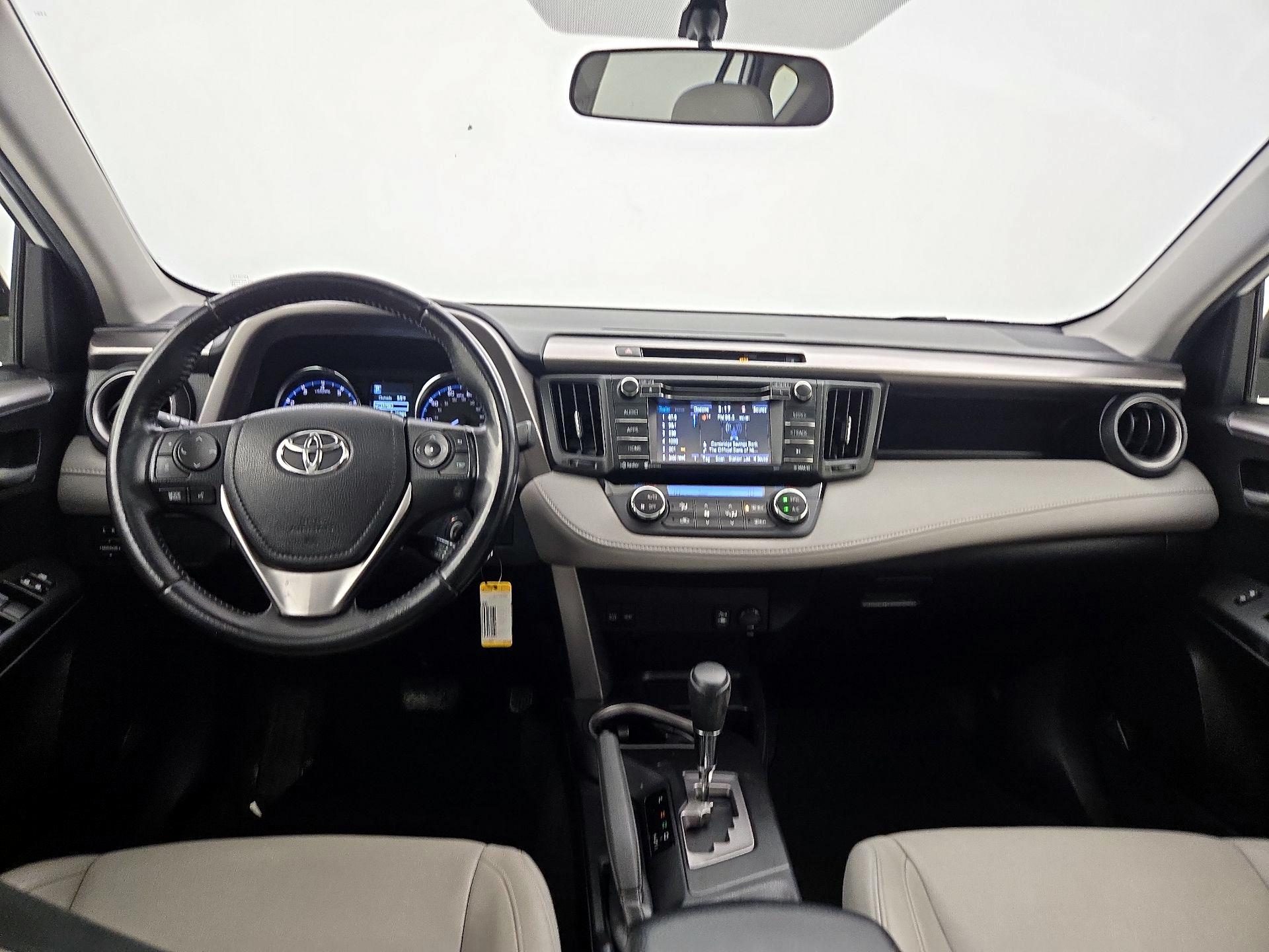 Thumbnail: 2016 Toyota RAV4 - 9
