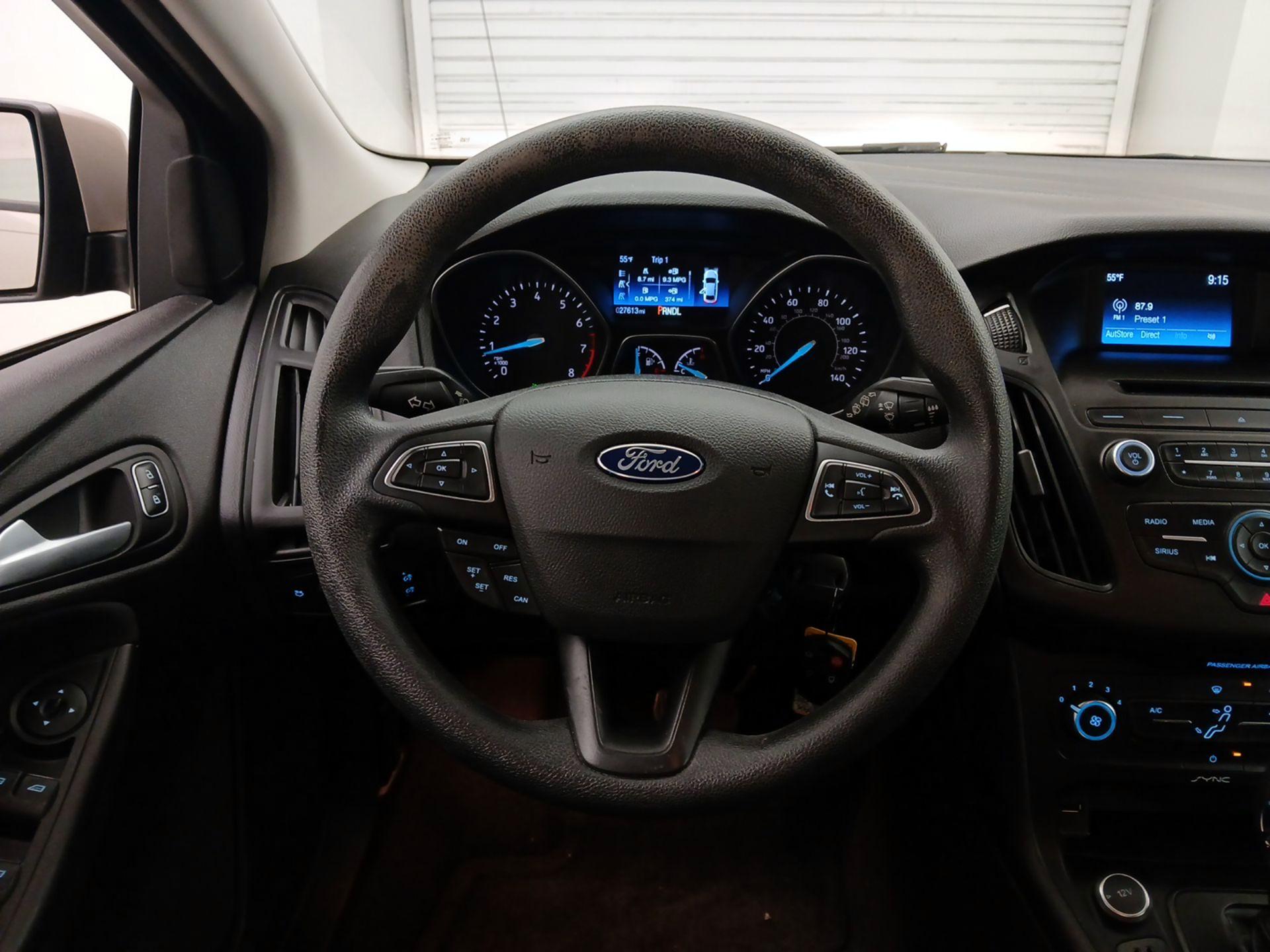 Thumbnail: 2017 Ford Focus - 10