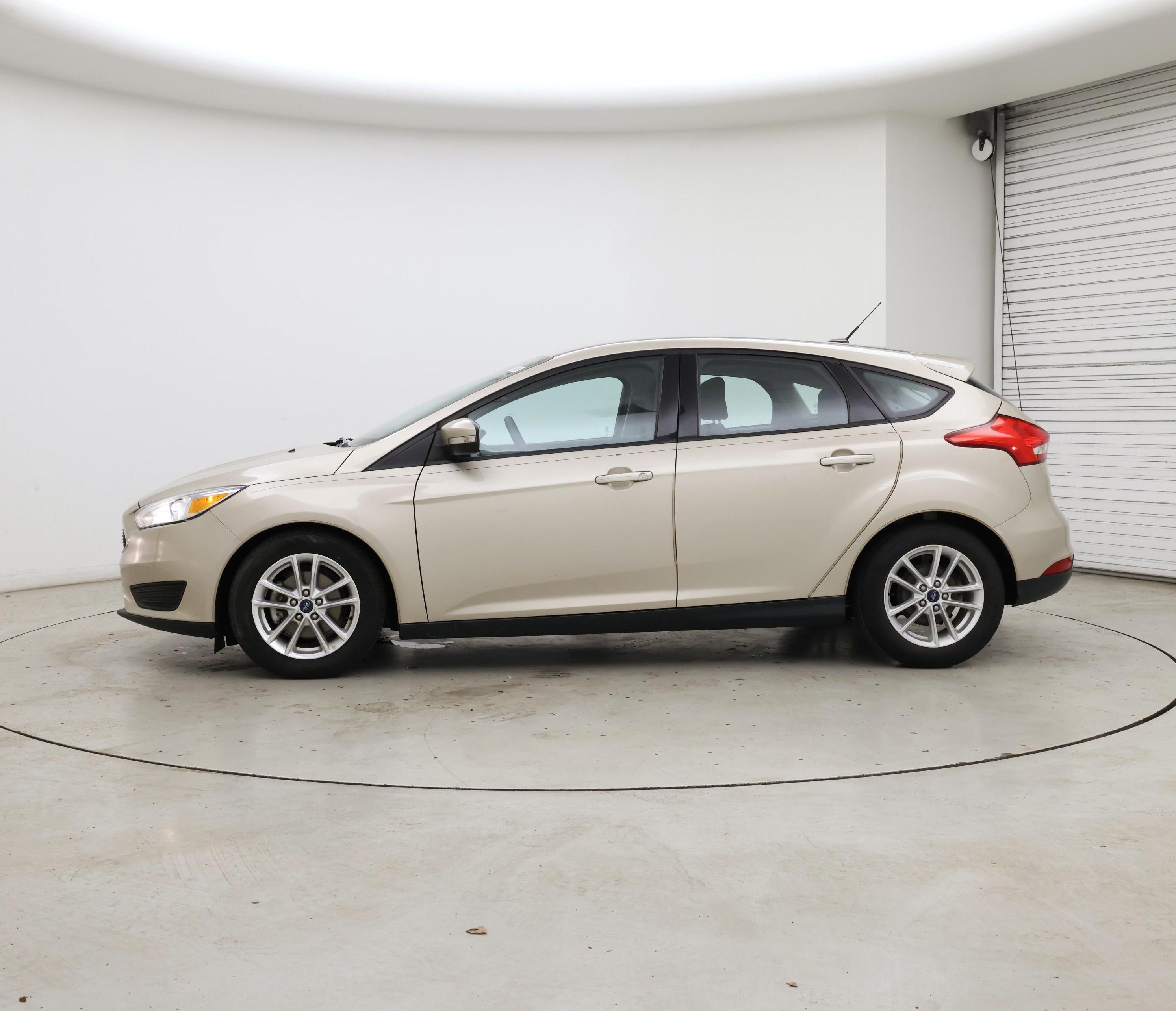Thumbnail: 2017 Ford Focus - 3