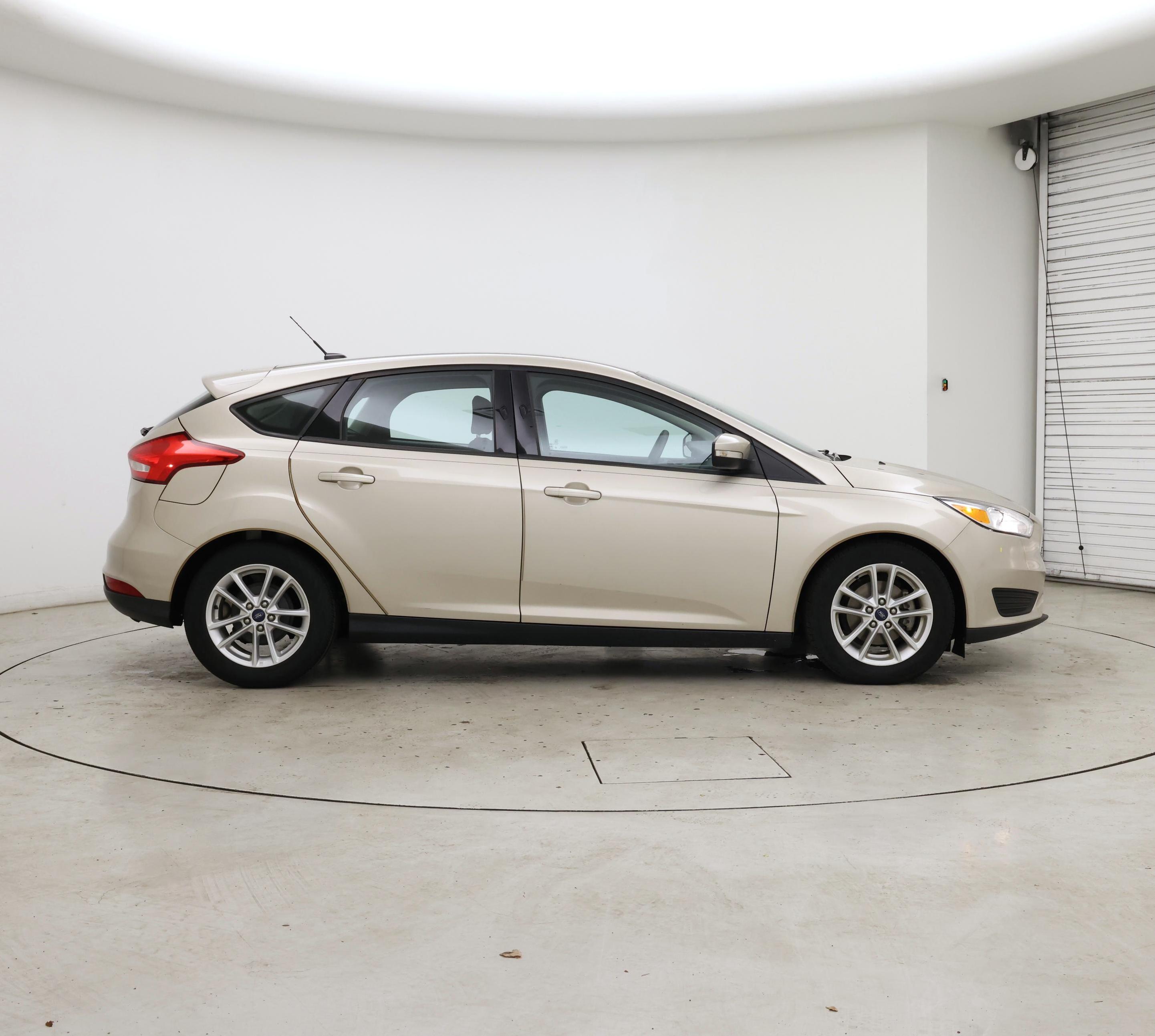 Thumbnail: 2017 Ford Focus - 7
