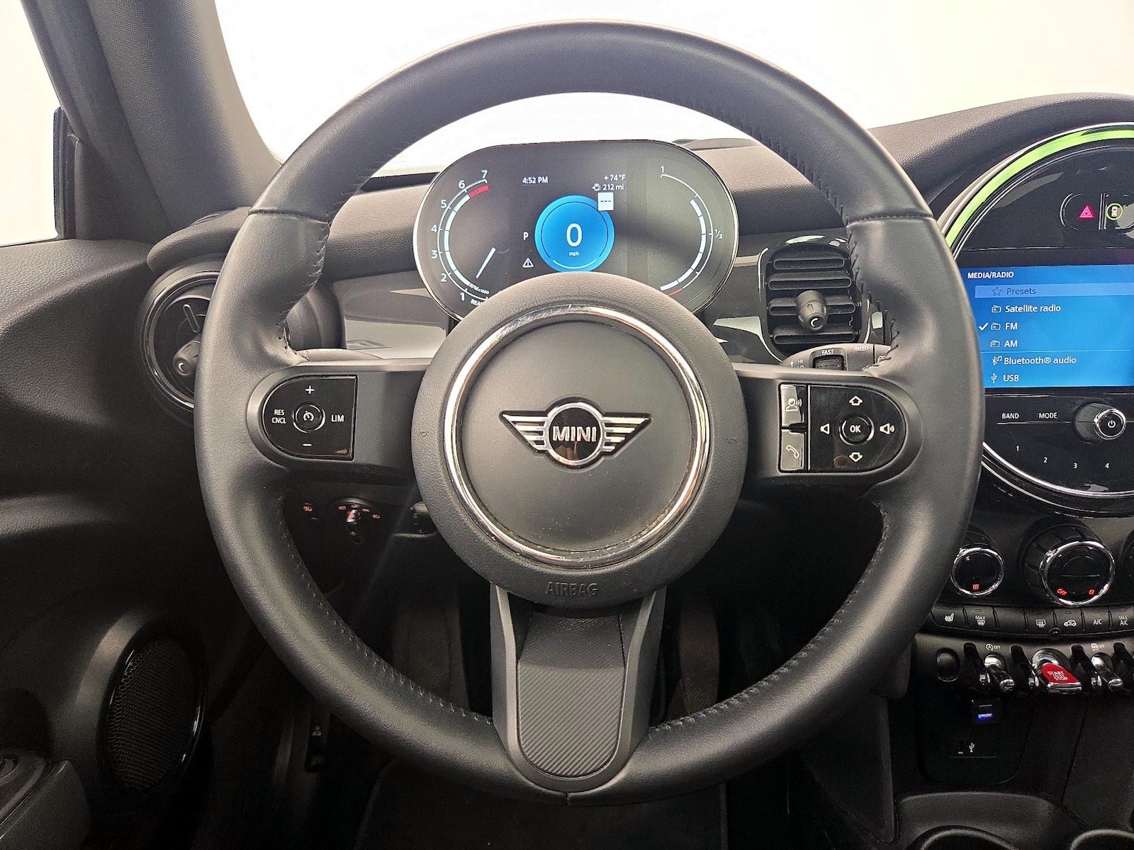 2022 MINI Hardtop 2 Door Oxford Edition - Photo 11