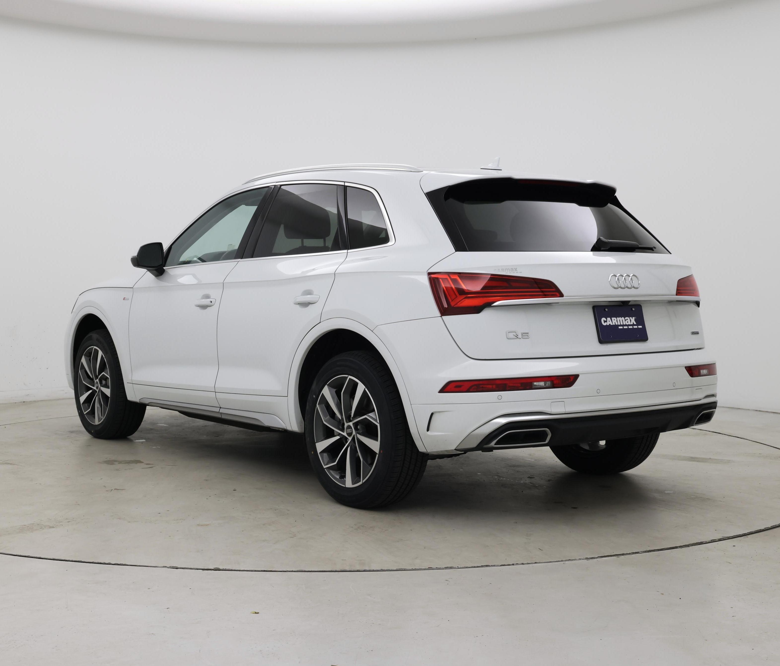 Thumbnail: 2023 Audi Q5 - 2