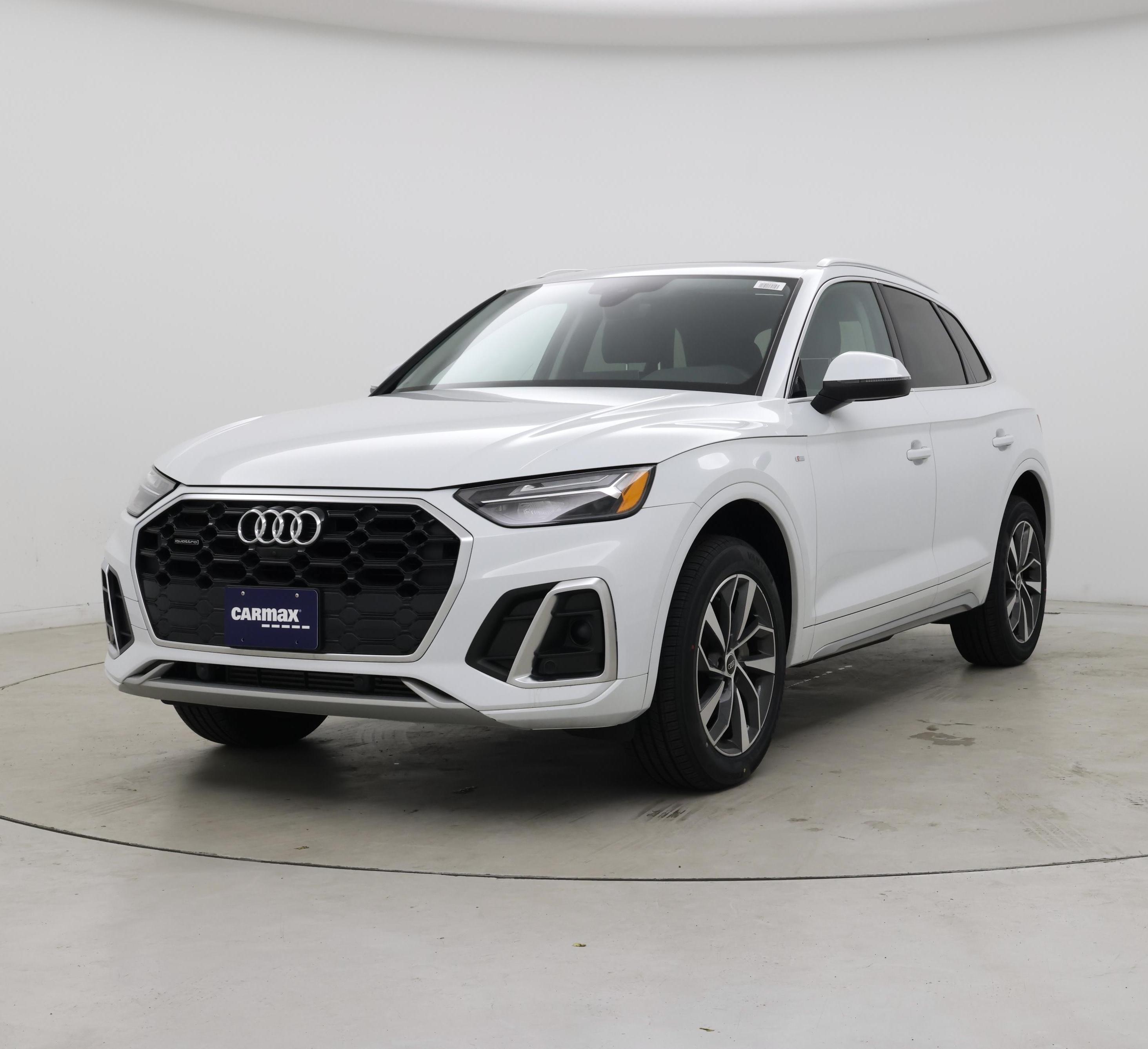Thumbnail: 2023 Audi Q5 - 4