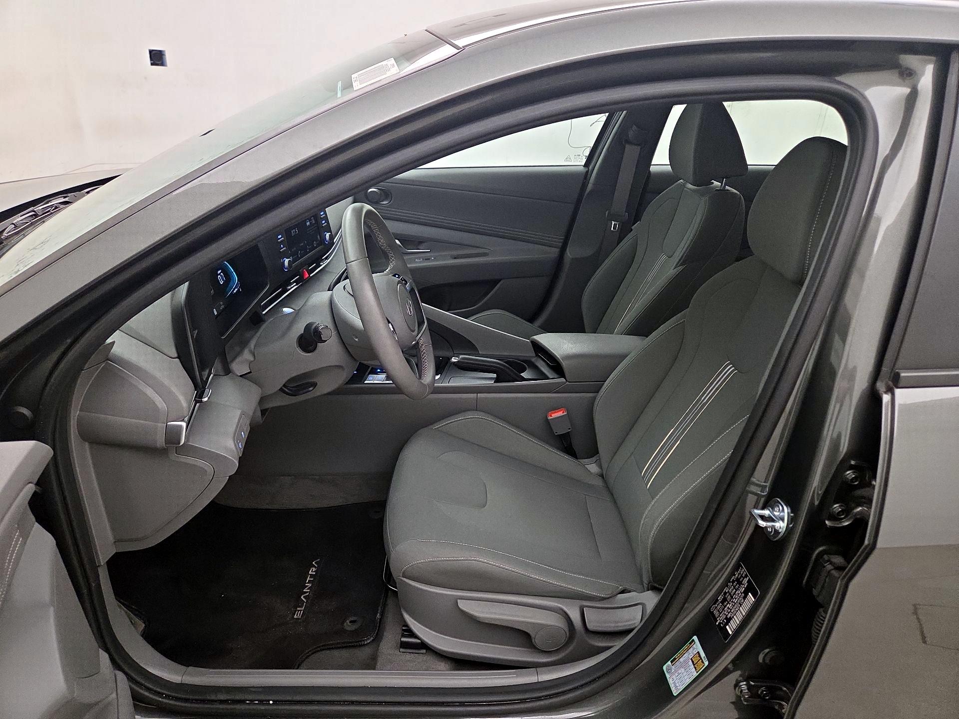 Thumbnail: 2025 Hyundai Elantra - 11