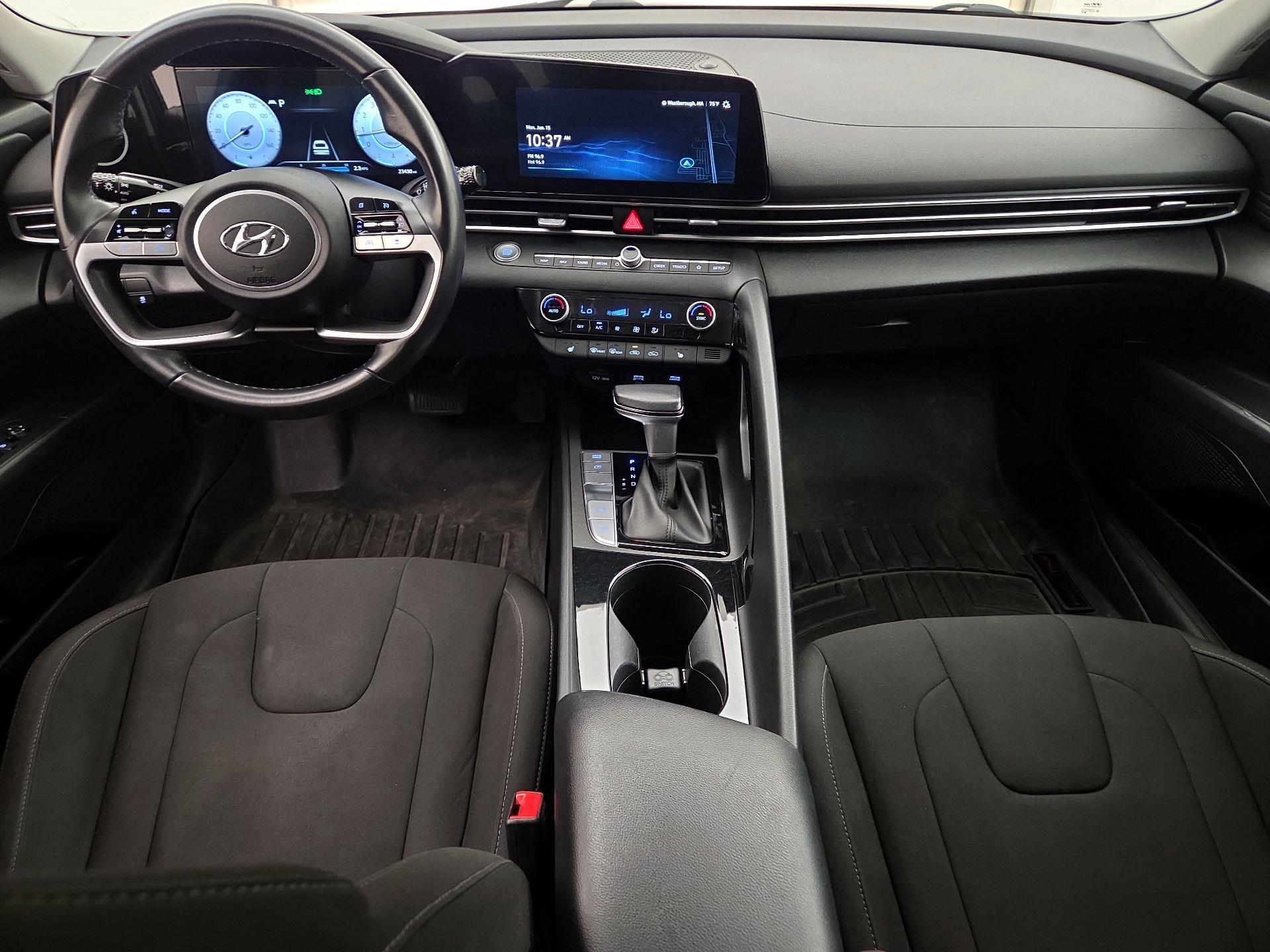 Thumbnail: 2023 Hyundai Elantra - 9