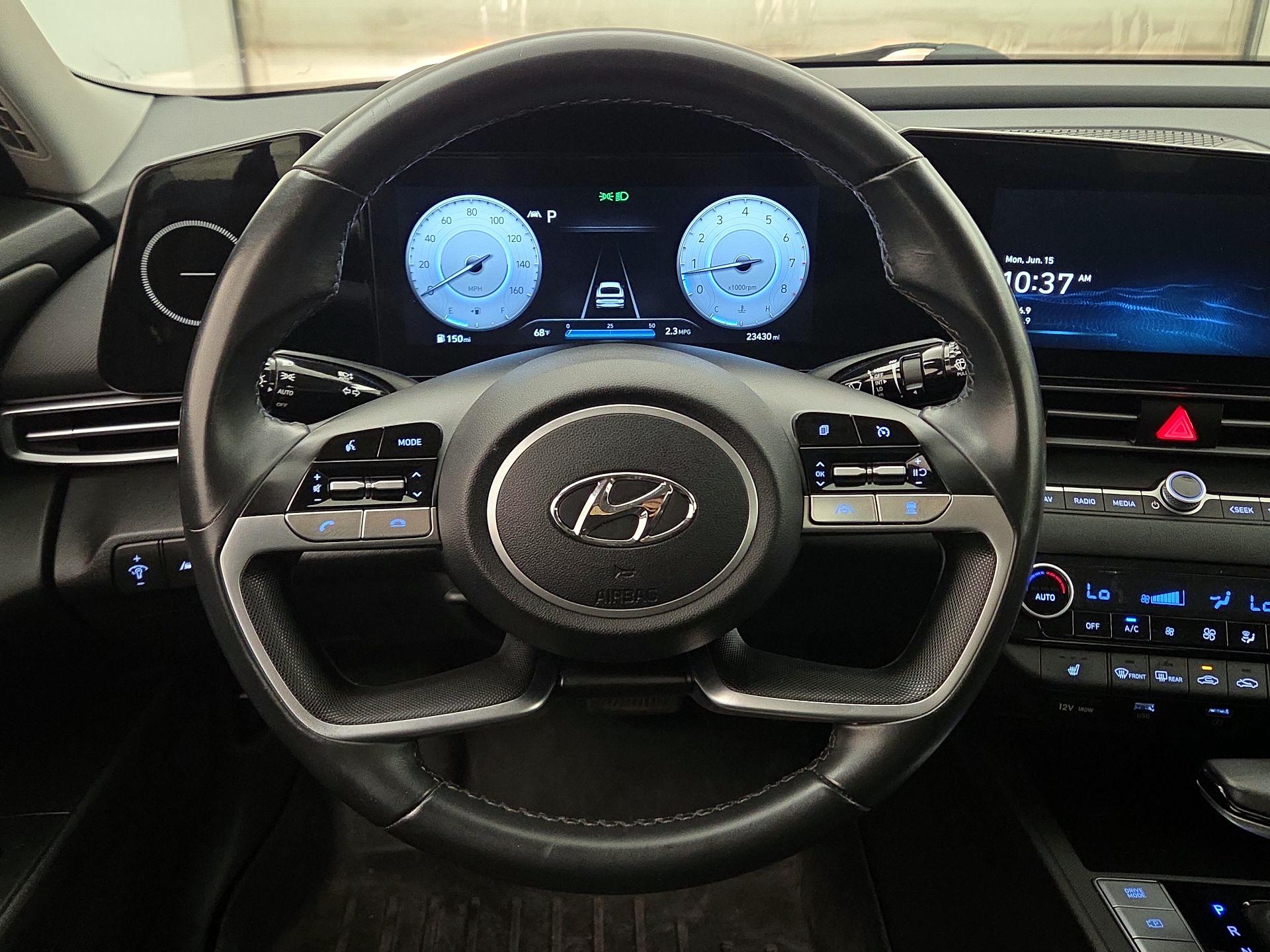 Thumbnail: 2023 Hyundai Elantra - 10