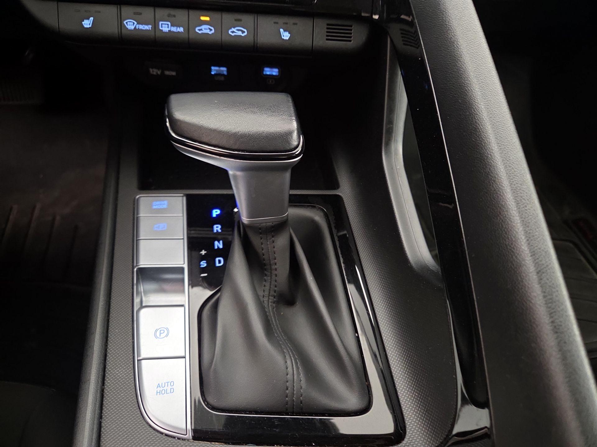 Thumbnail: 2023 Hyundai Elantra - 18