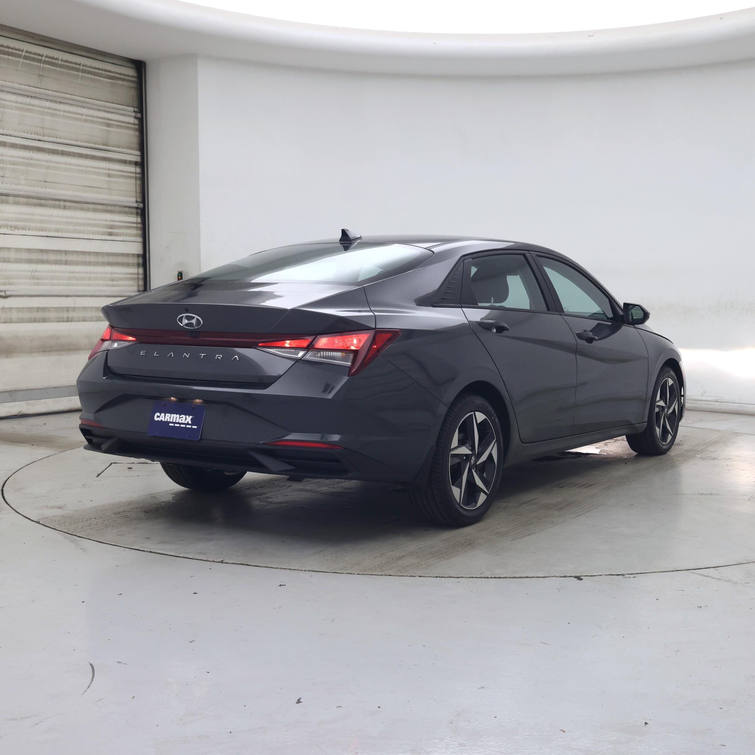 Thumbnail: 2023 Hyundai Elantra - 8