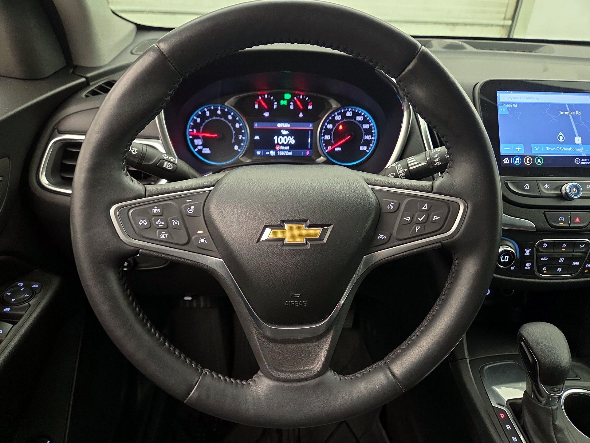 Thumbnail: 2022 Chevrolet Equinox - 10