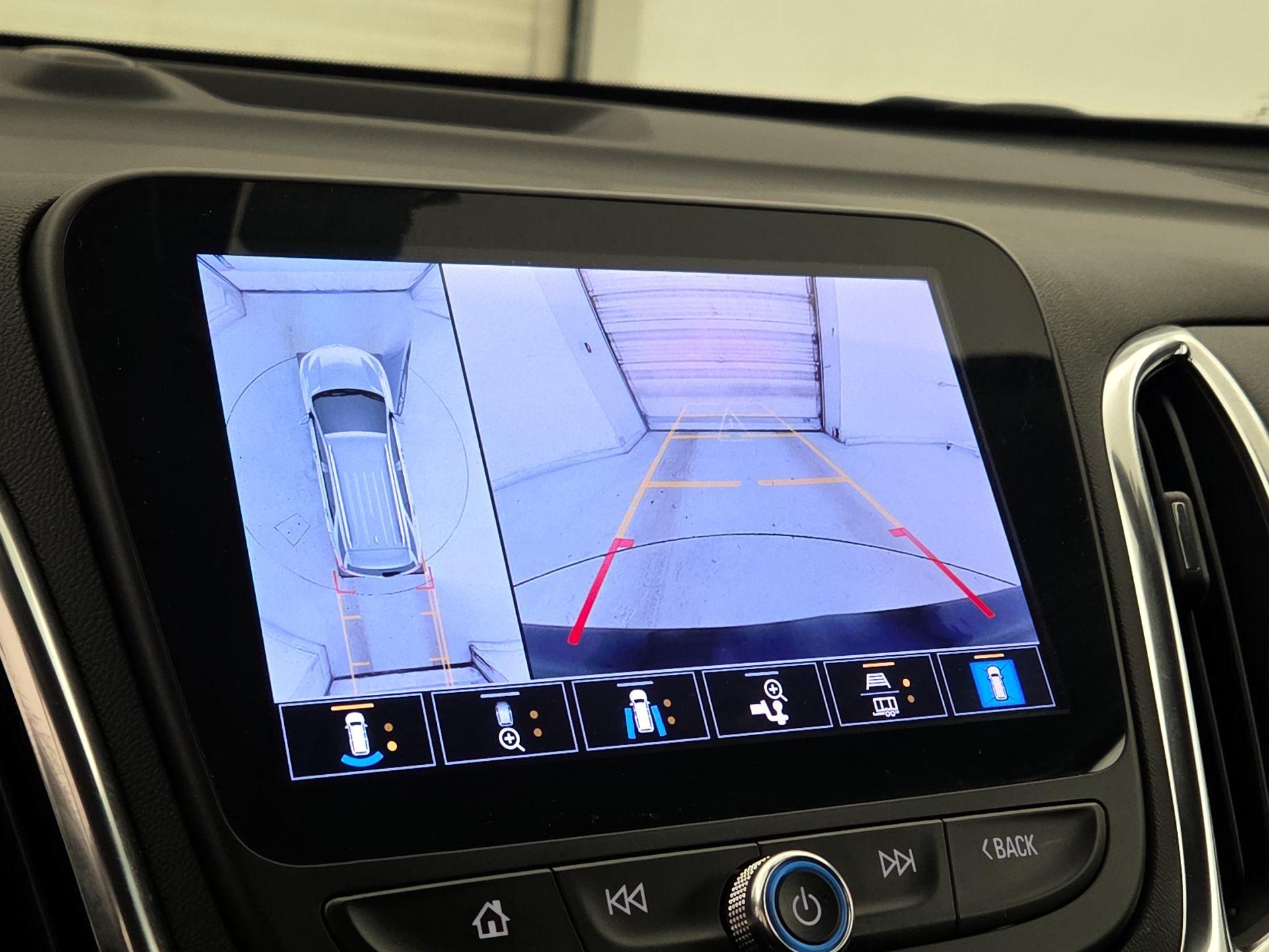 Thumbnail: 2022 Chevrolet Equinox - 15