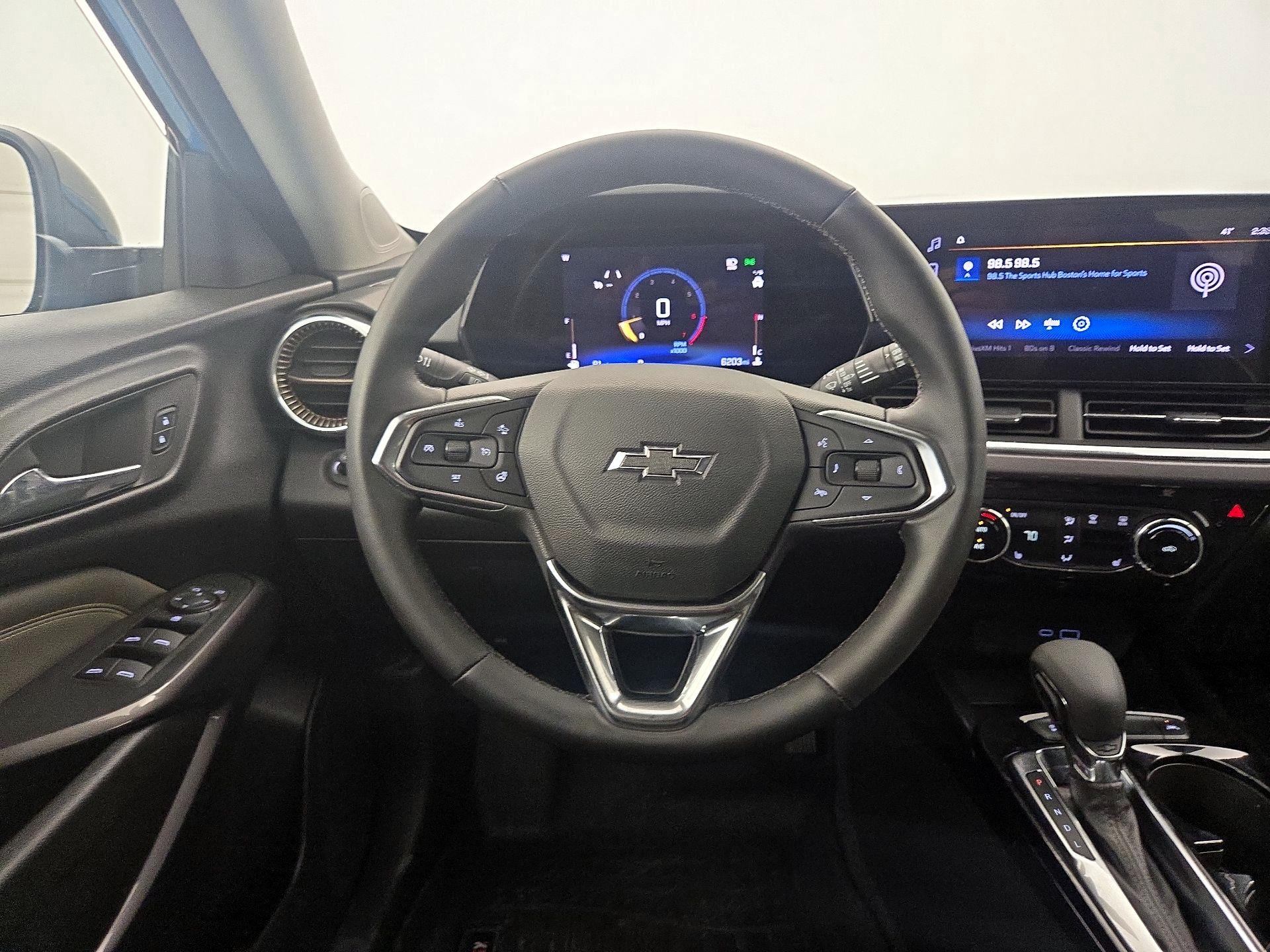 Thumbnail: 2025 Chevrolet Trax - 10