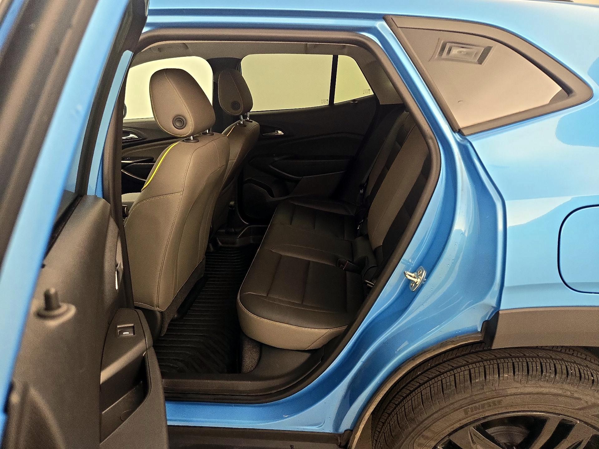 Thumbnail: 2025 Chevrolet Trax - 19