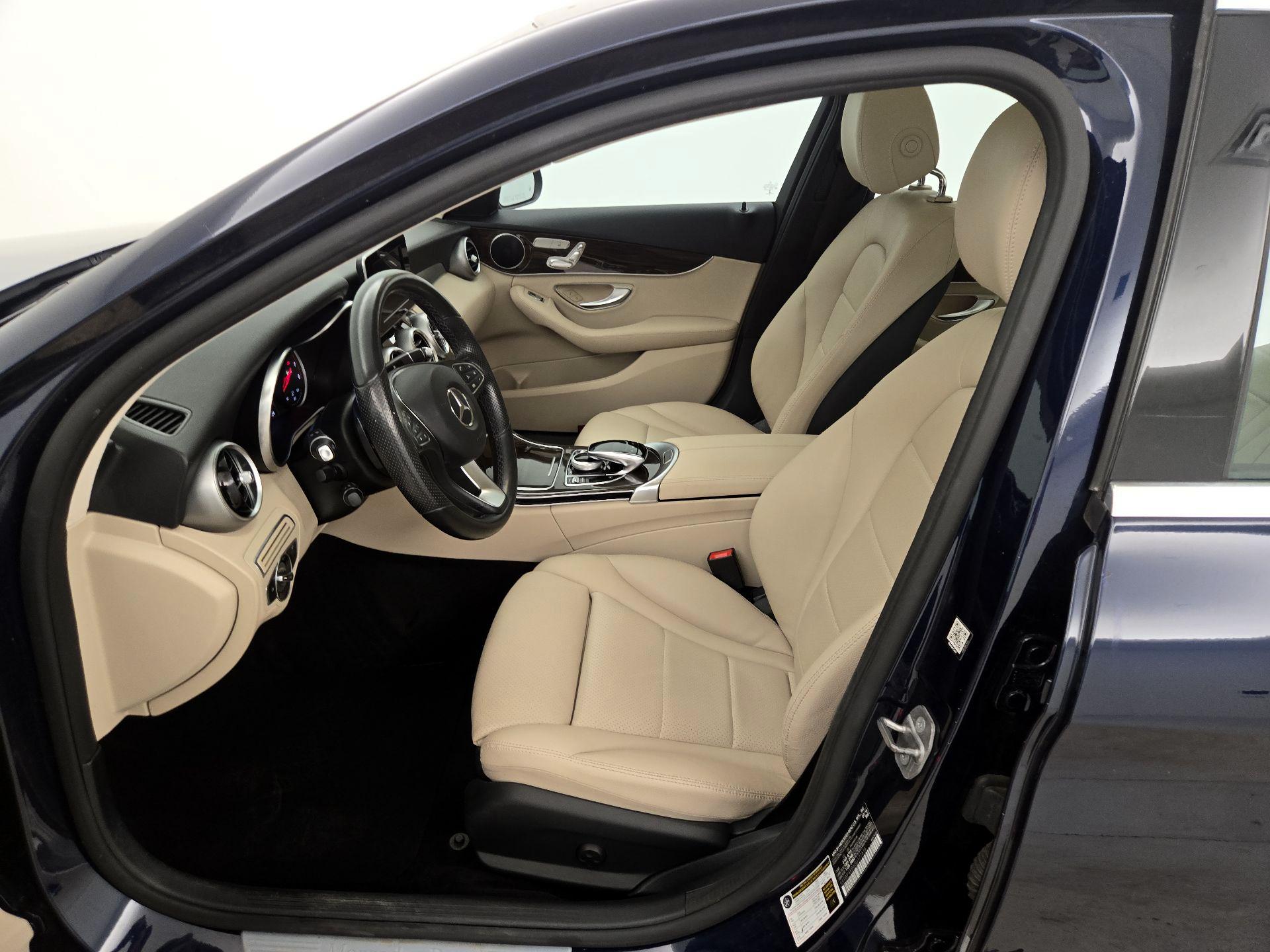 Thumbnail: 2016 Mercedes-Benz C-Class - 11