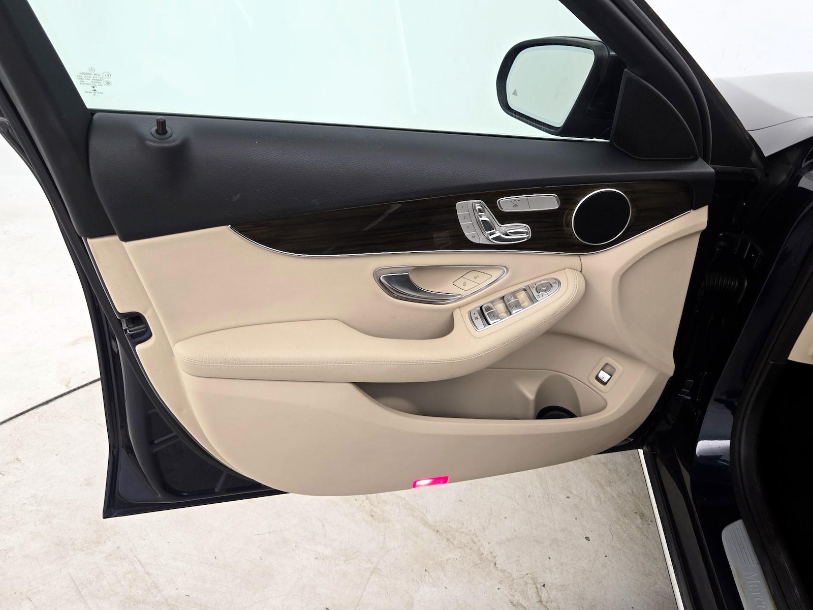 2016 Mercedes-Benz C-Class C300 - Photo 13