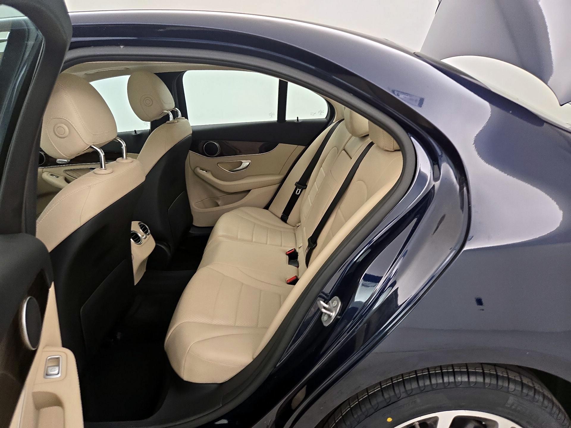 Thumbnail: 2016 Mercedes-Benz C-Class - 20