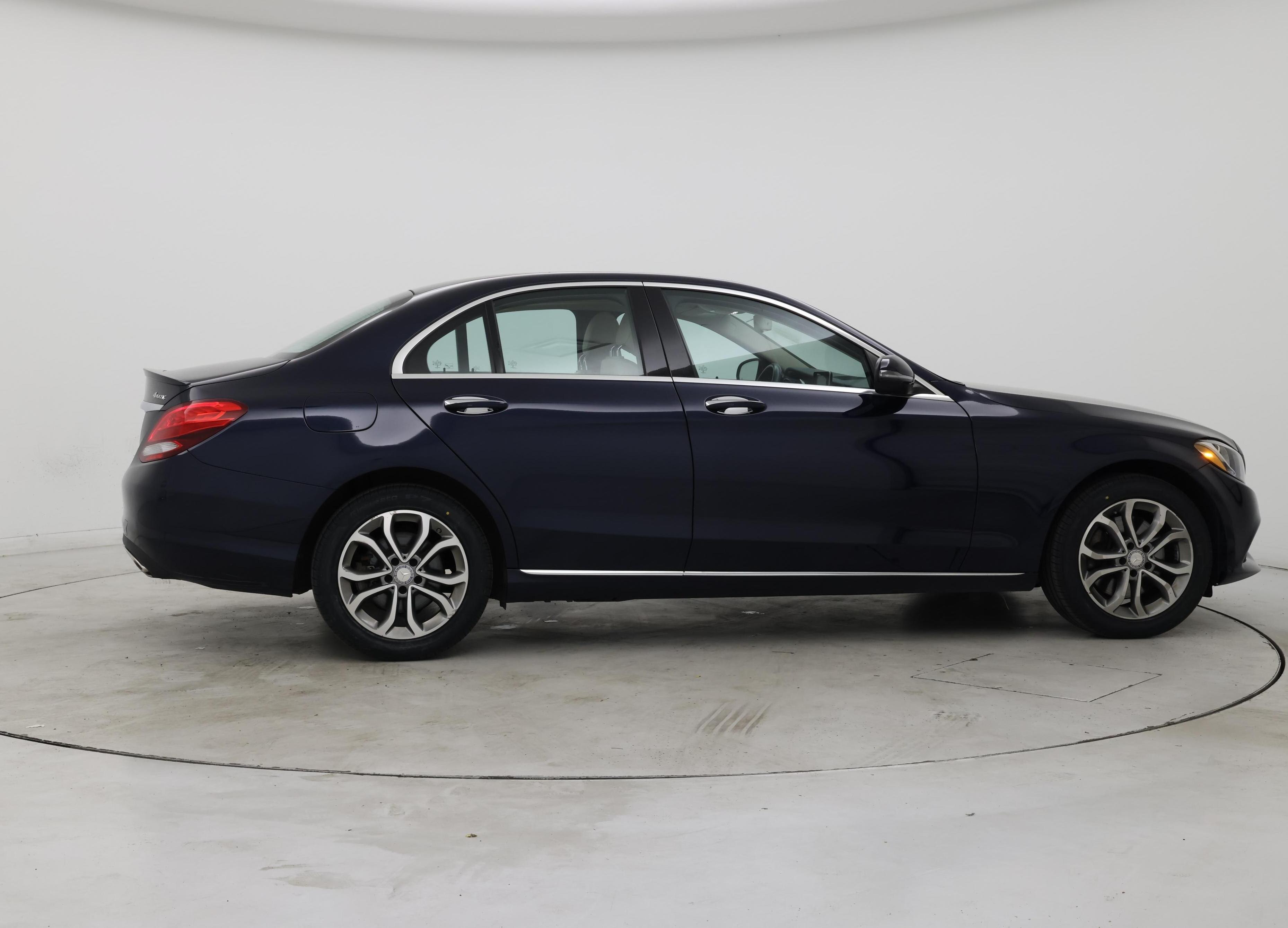 Thumbnail: 2016 Mercedes-Benz C-Class - 7