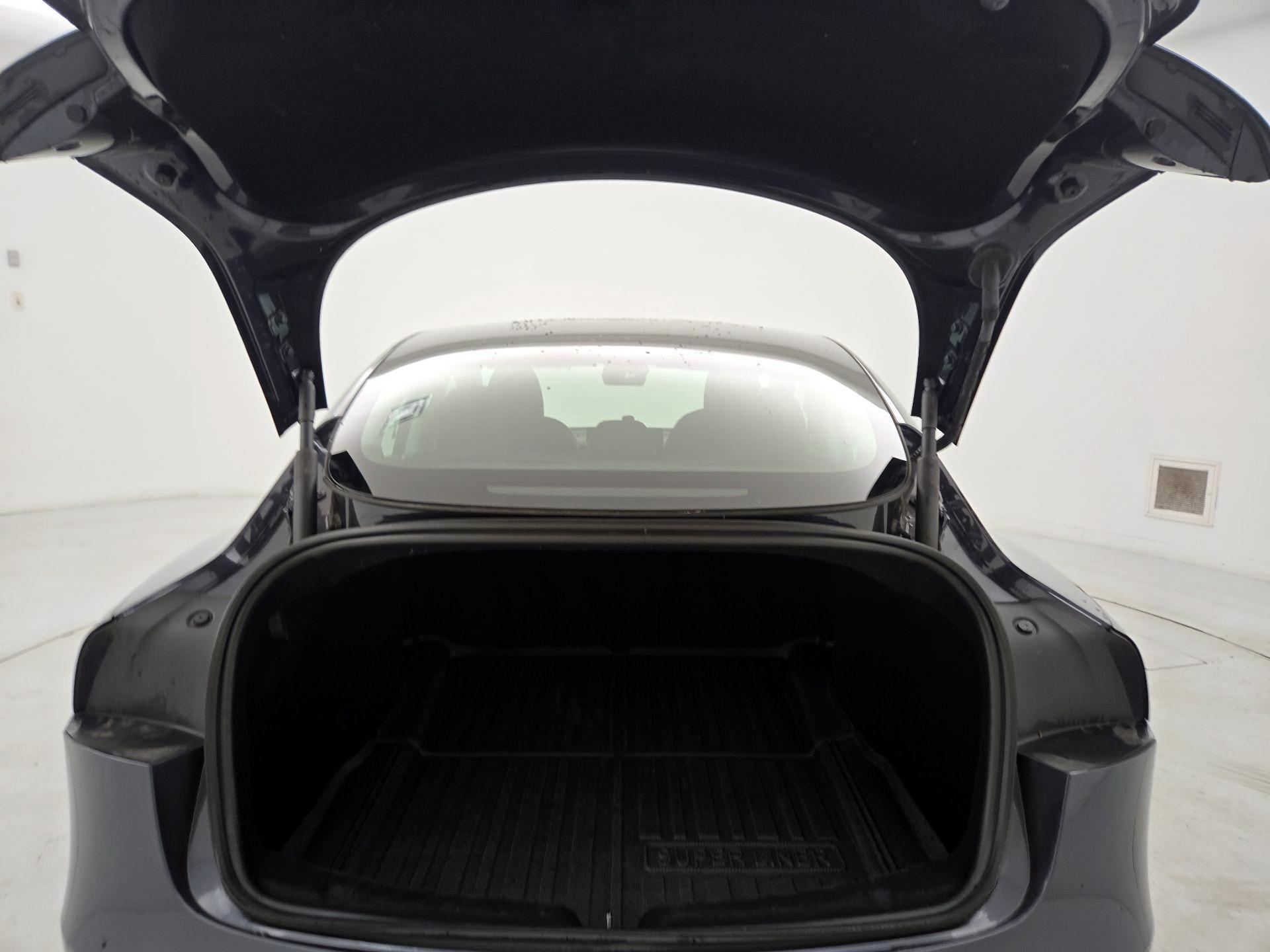 Thumbnail: 2024 Tesla Model 3 - 20