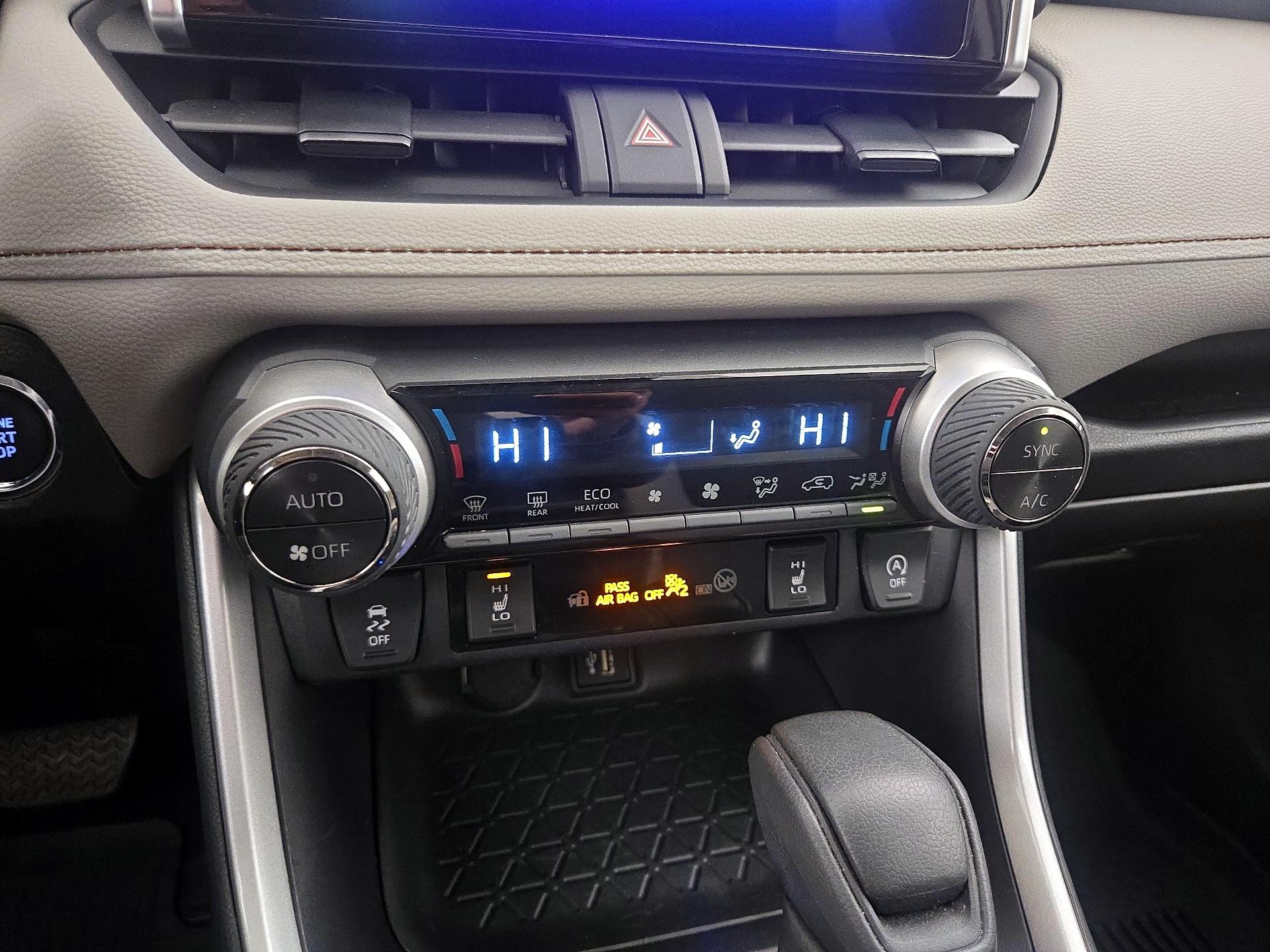 Thumbnail: 2024 Toyota RAV4 - 16